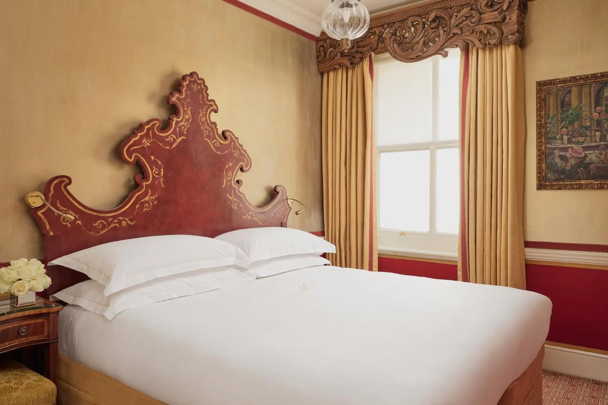 Bedroom, Bed in Milestone Hotel Kensington