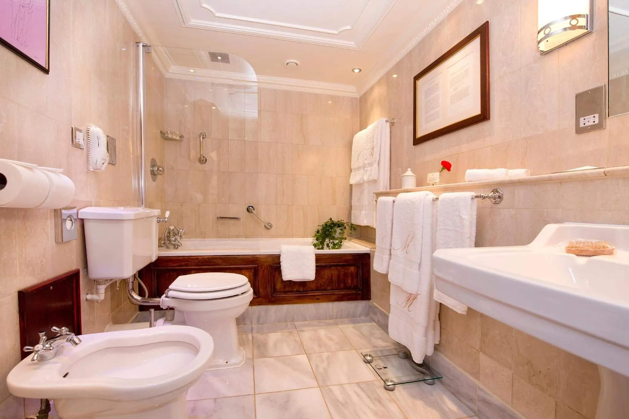 Bathroom in Milestone Hotel Kensington