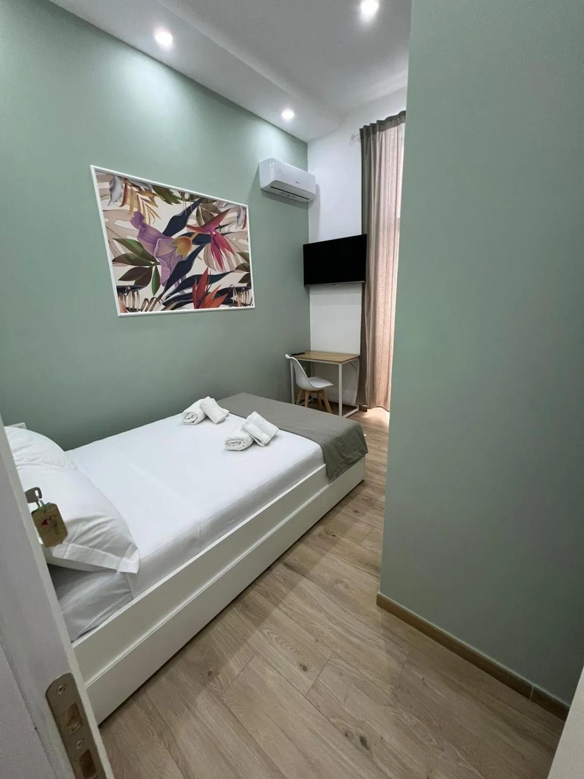 Bed in VPM ROOMS central train station