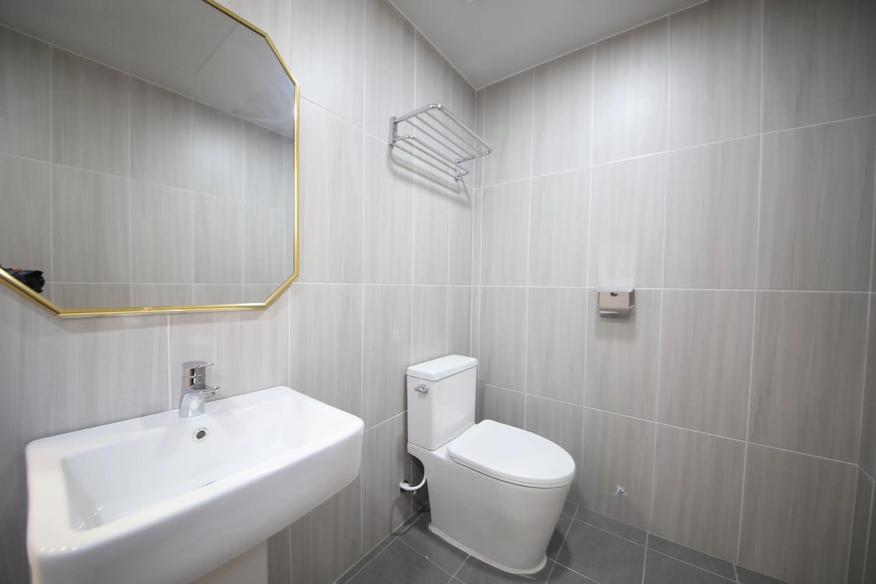 Calm Rest Hotel Masan