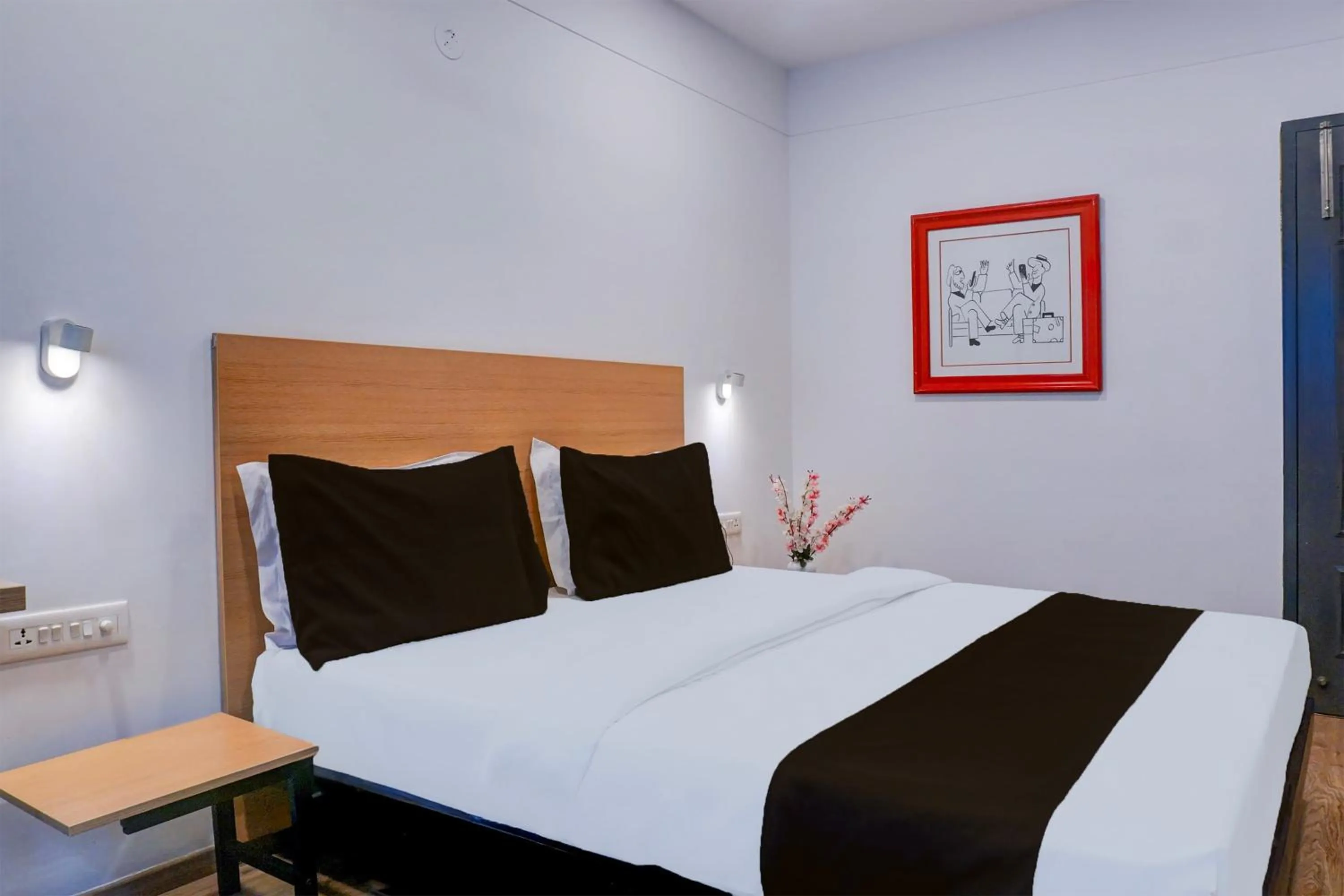 Bedroom, Bed in Super Townhouse Balewadi