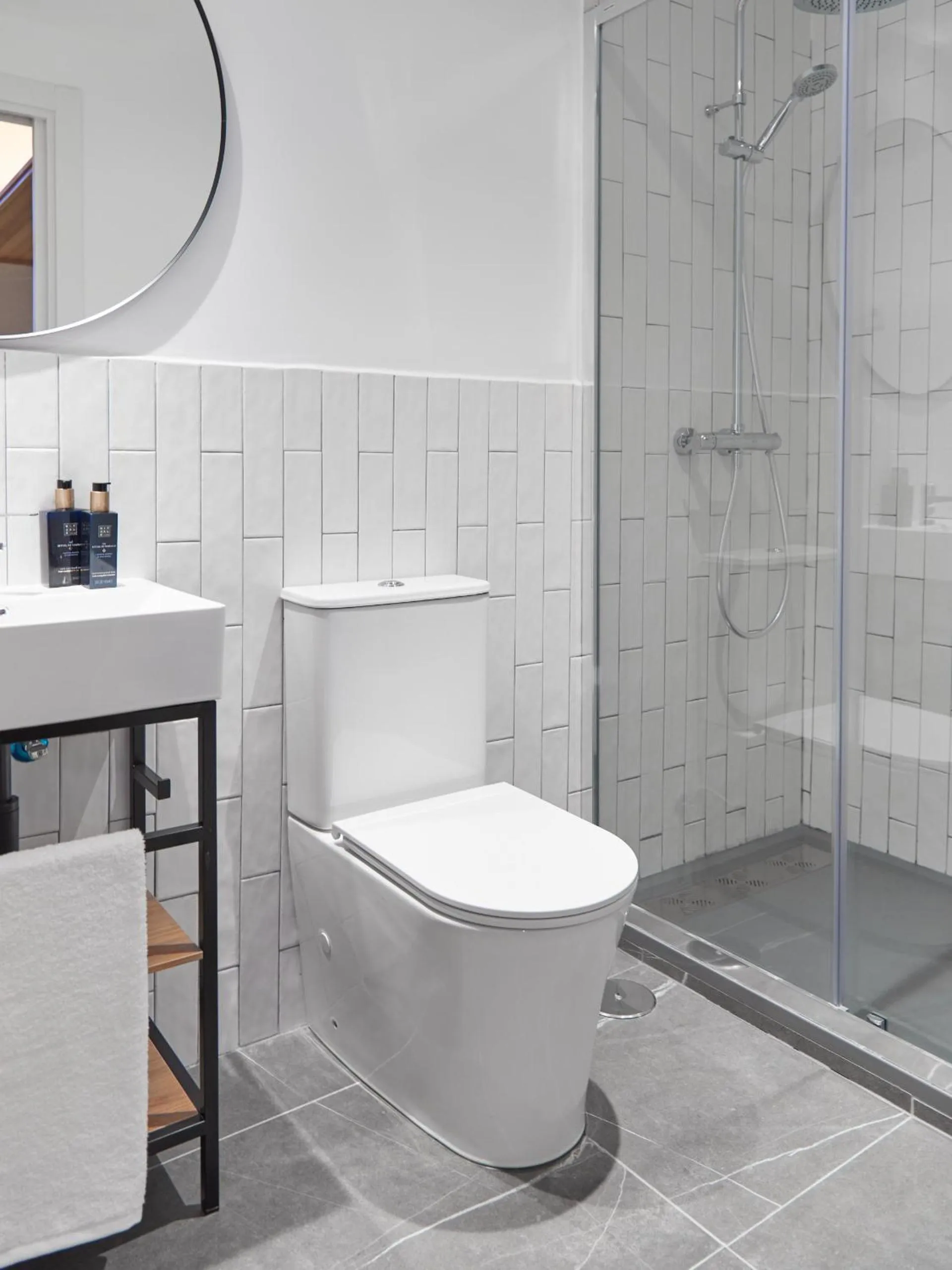 Bathroom in Ola Living Hostal Tetuan