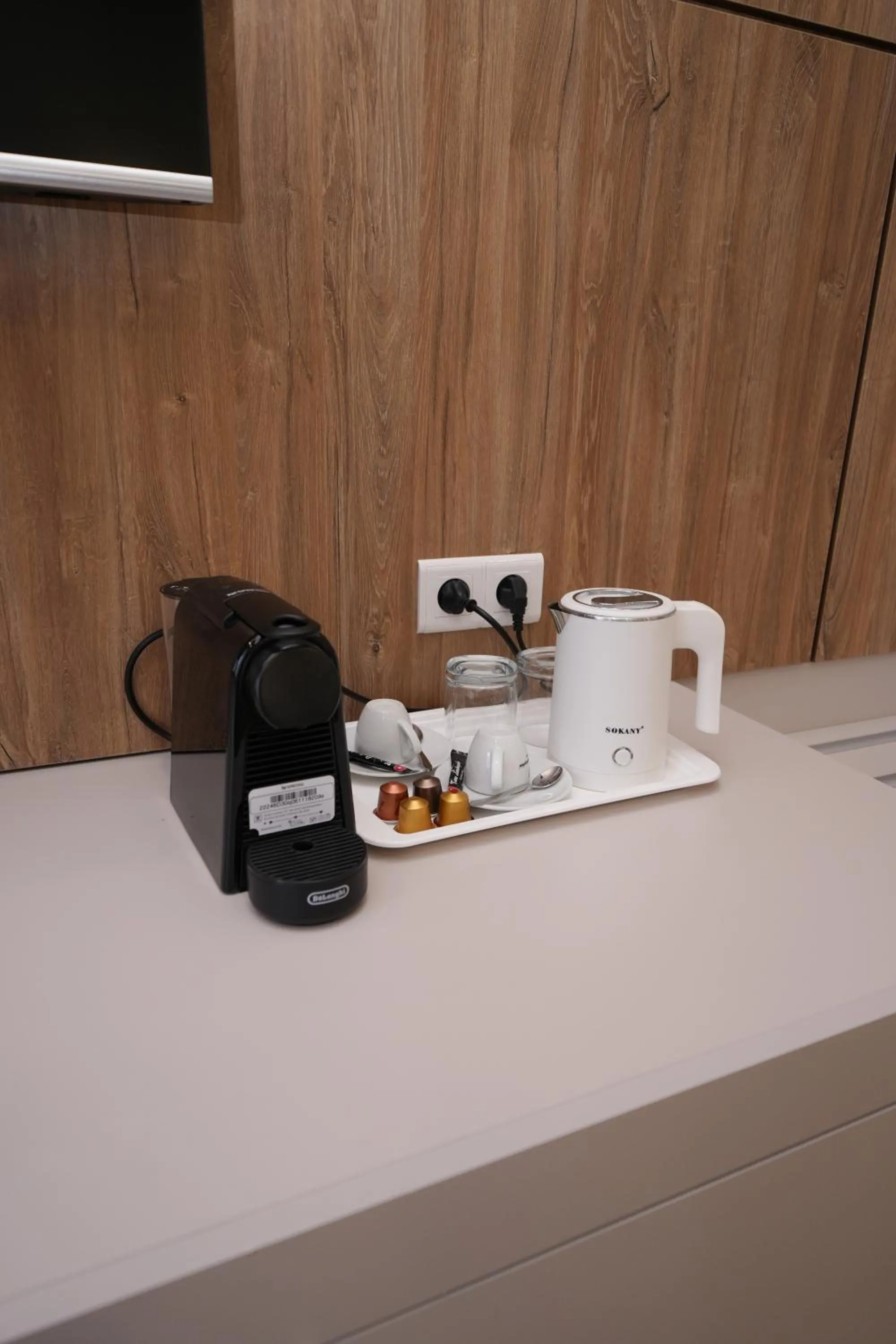 Food and drinks in Ser In Hotel