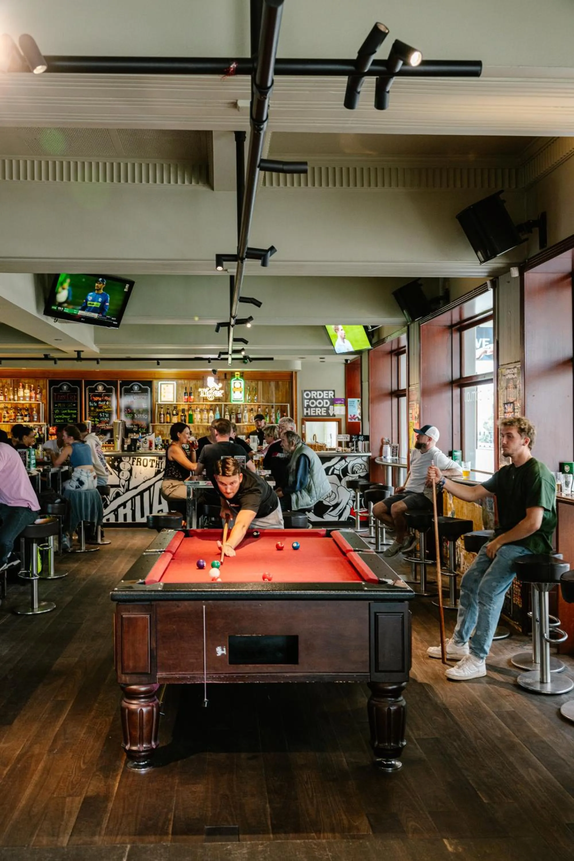 Lounge or bar in Bar Broadway