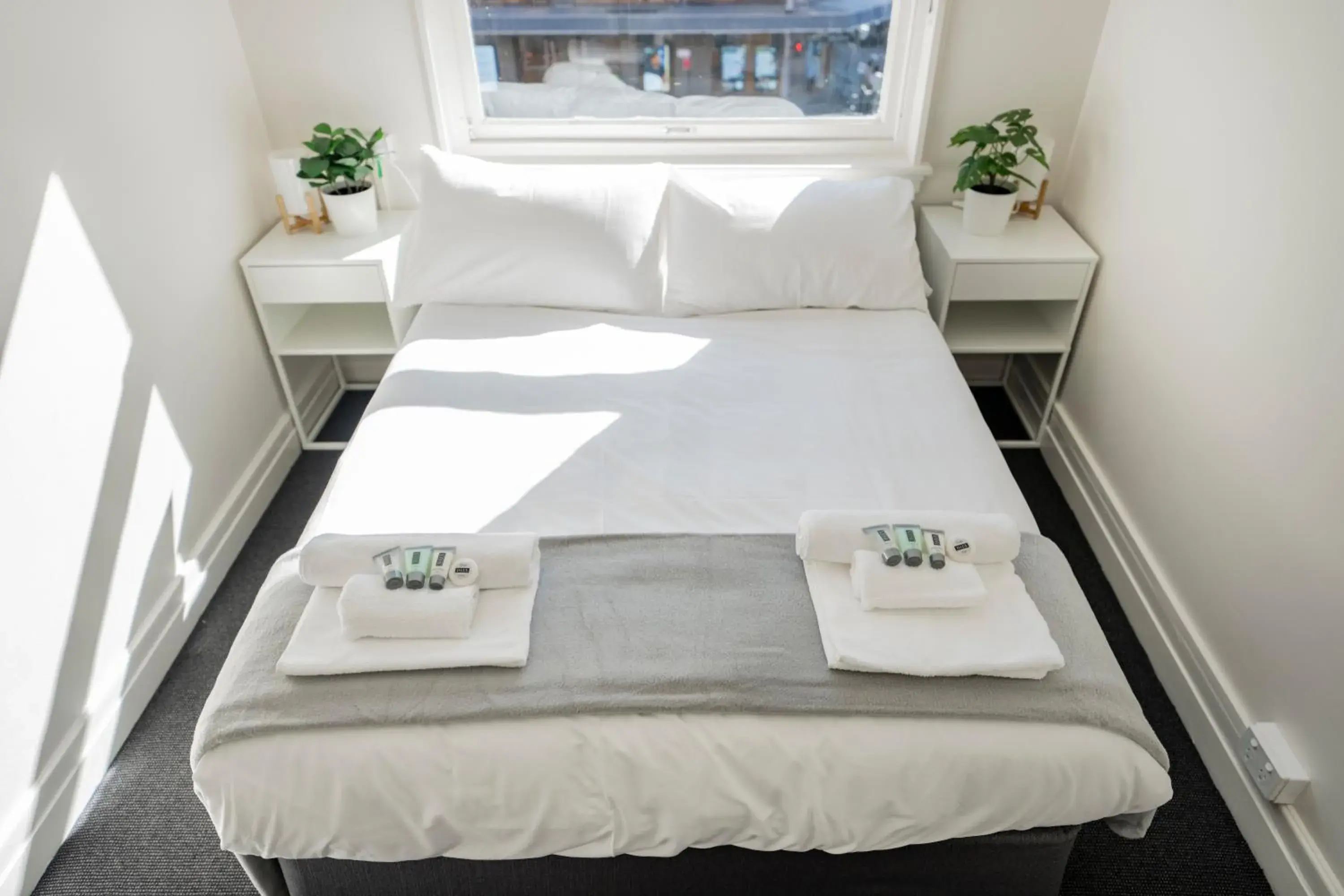 Double Room with Private Bathroom in Bar Broadway Double Room with Private Bathroom in Bar Broadway