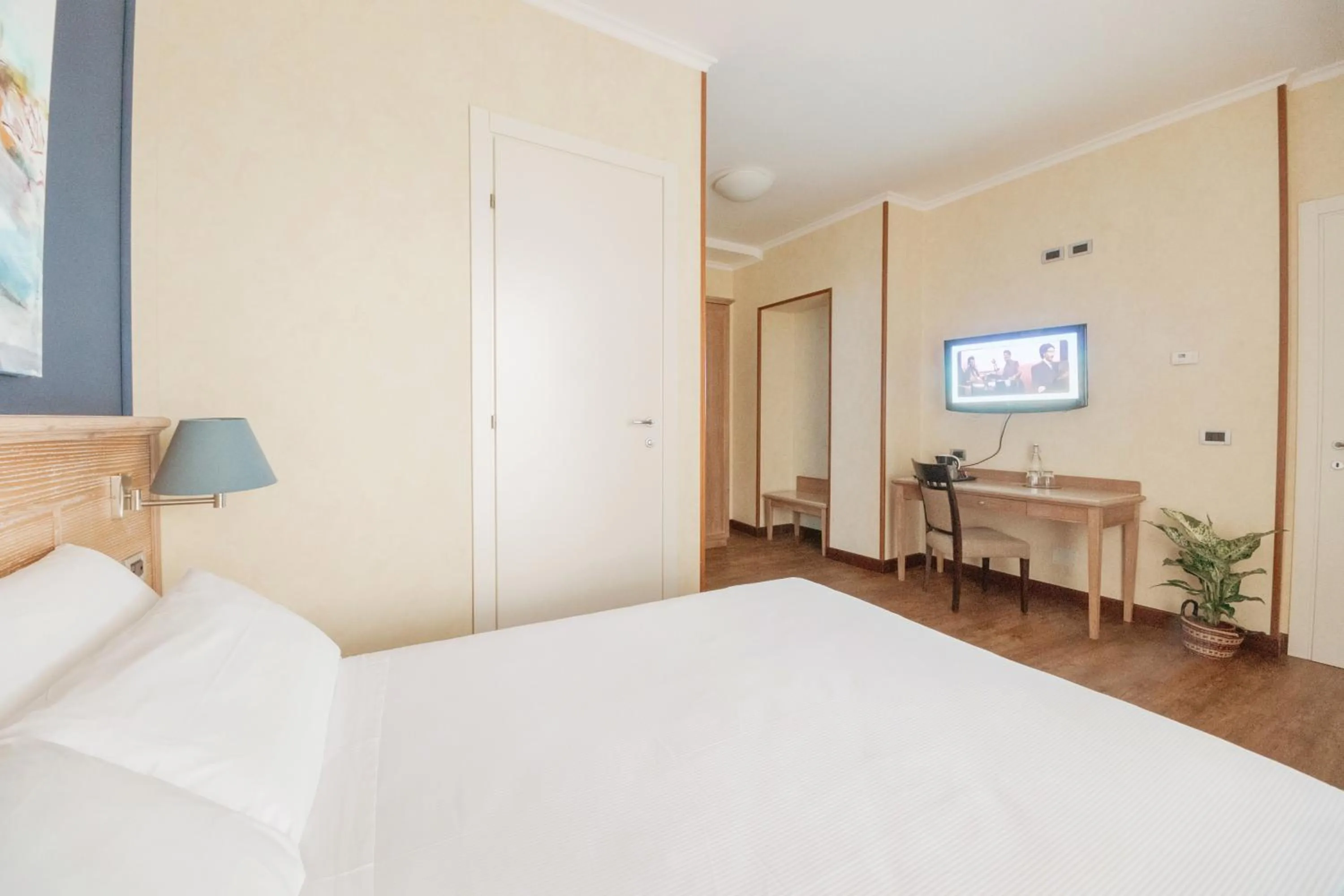 Bedroom, Bed in Green Hotel Poggio Regillo