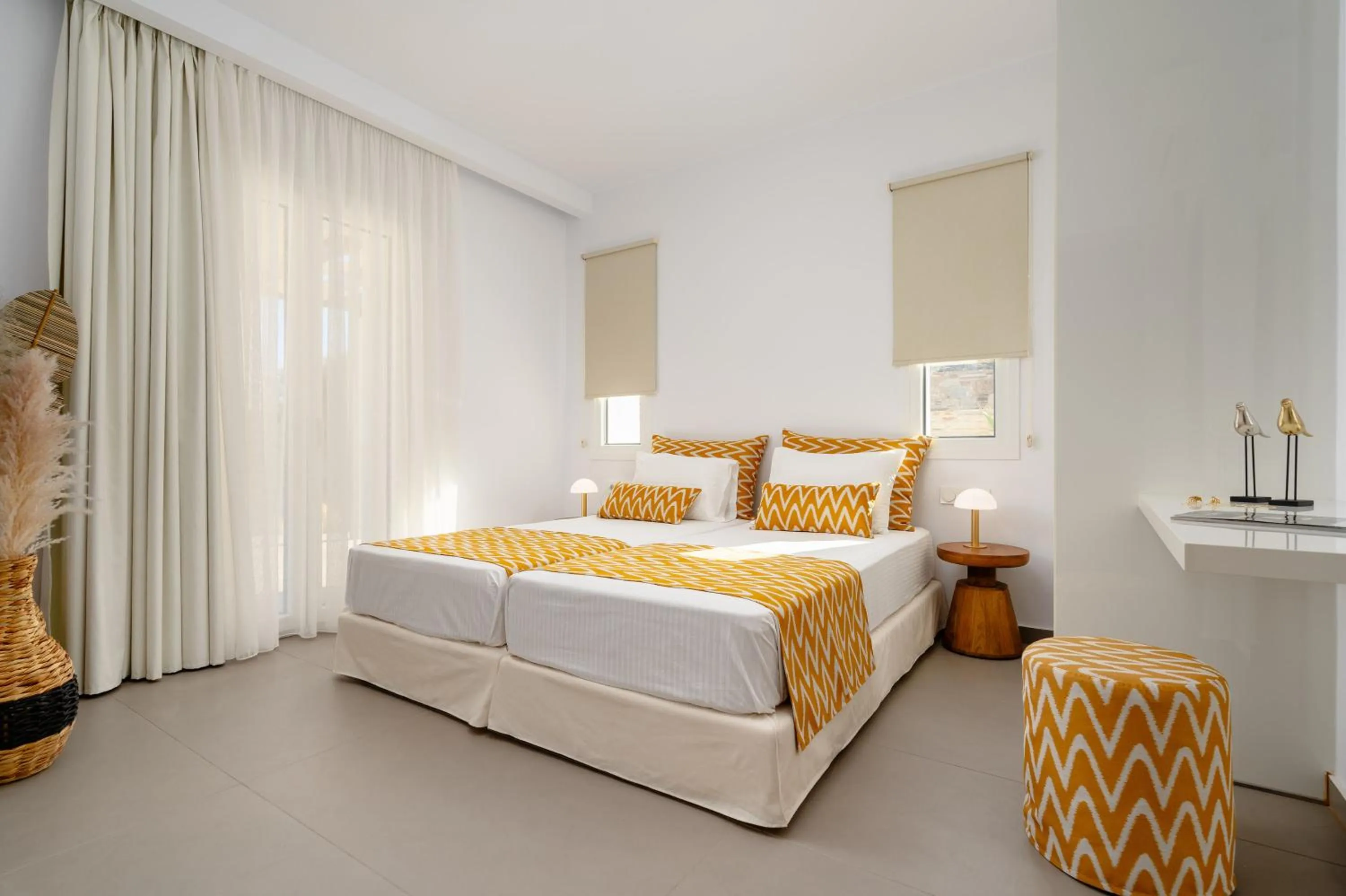 Shower, Bed in Thalelion 3 bedroom Villas with private pool and Jacuzzi