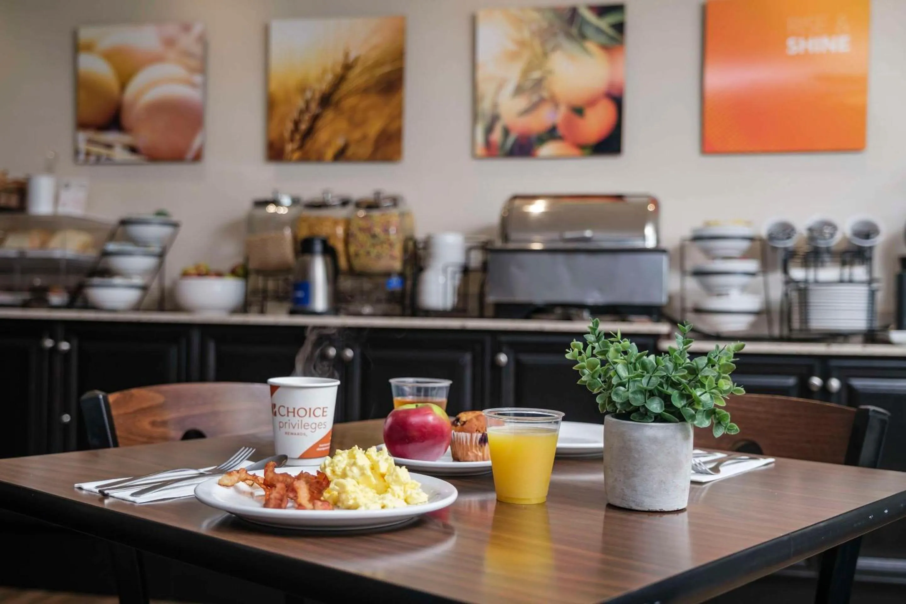 Breakfast in Comfort Inn - Gander