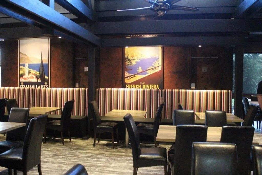 Restaurant/places to eat in Brougham Arms Hotel