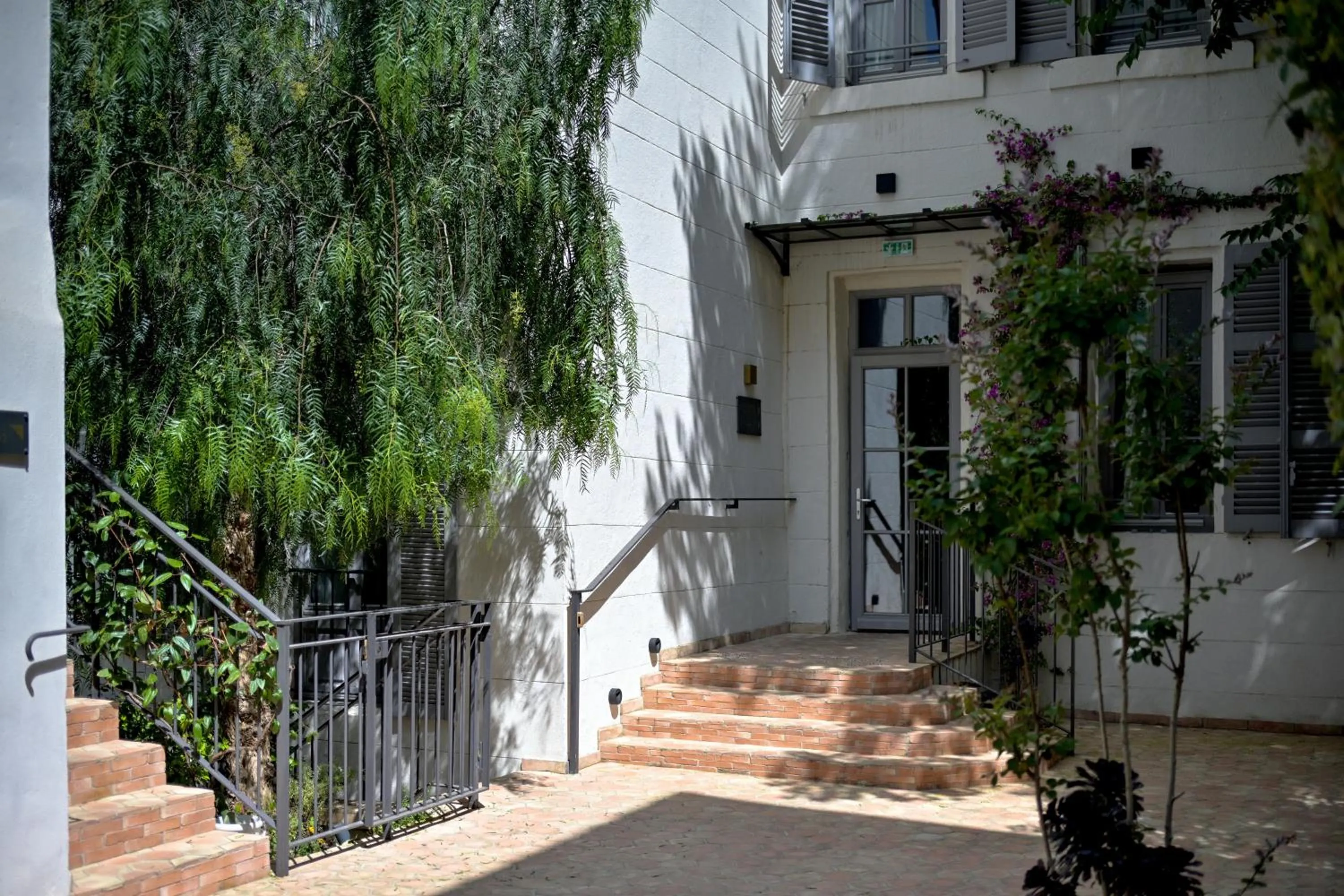 Facade/entrance in Alex Hotel & Spa