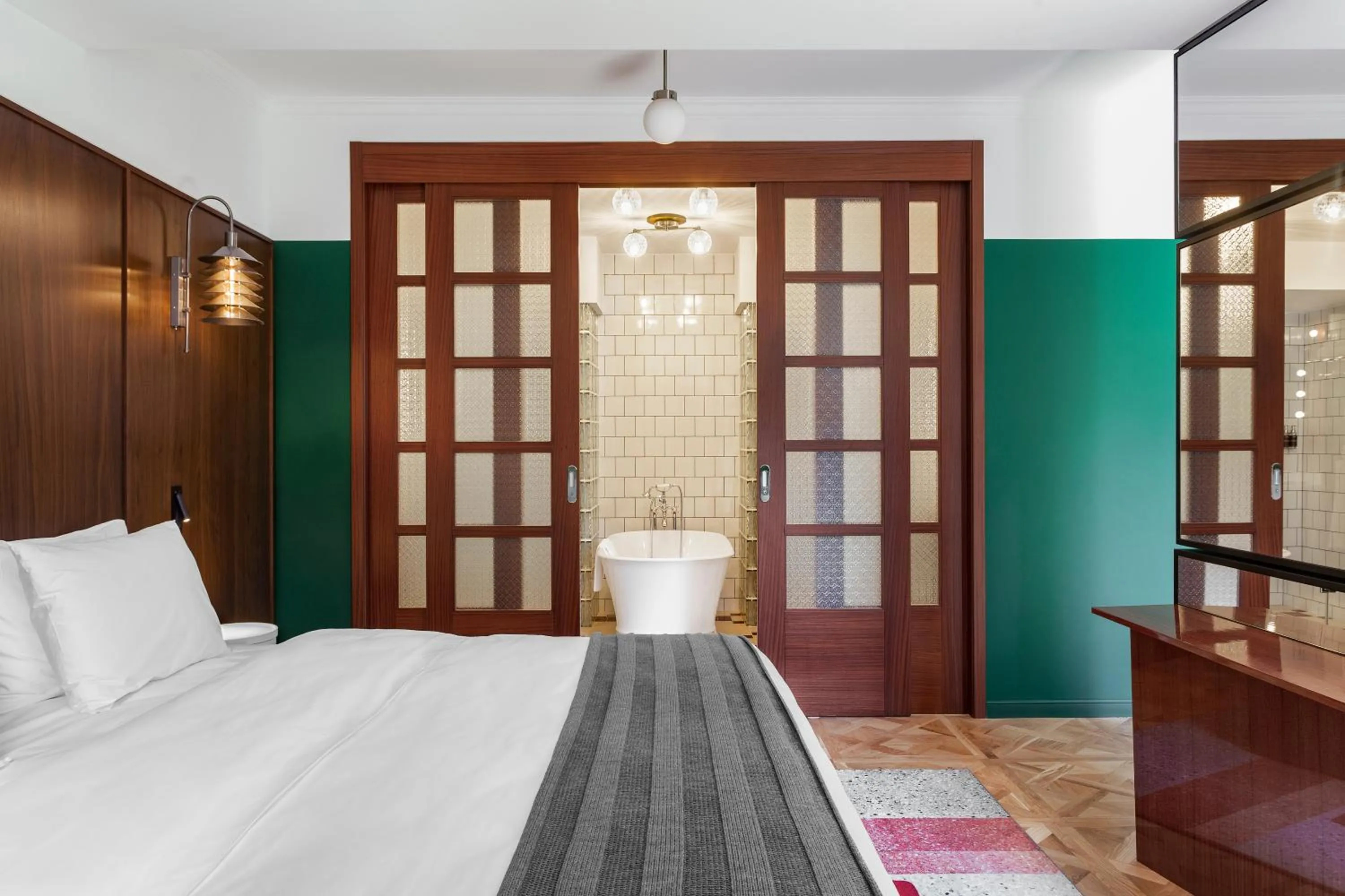 Bathroom, Bed in Hotel Afisha