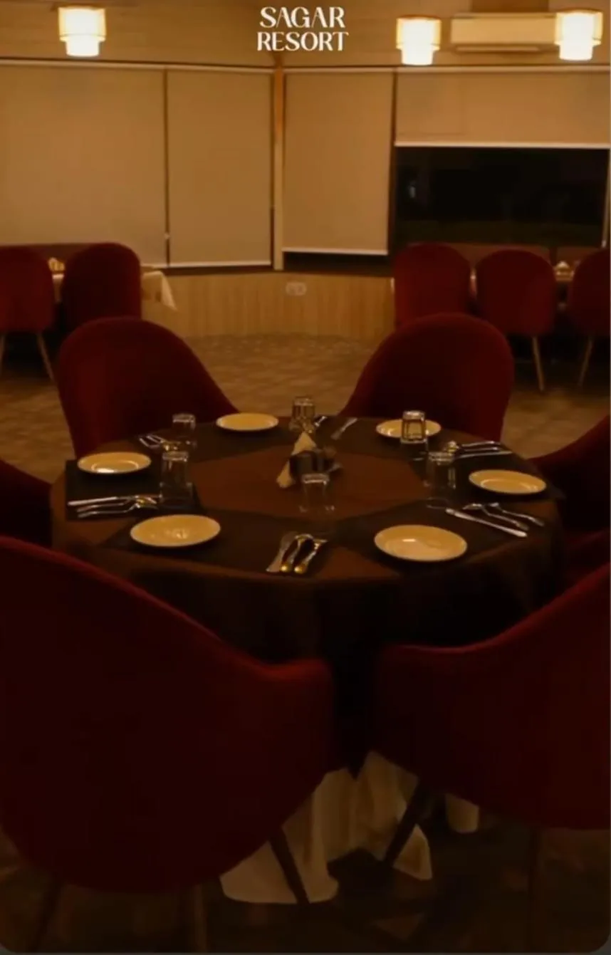Restaurant/places to eat in Sagar Resort
