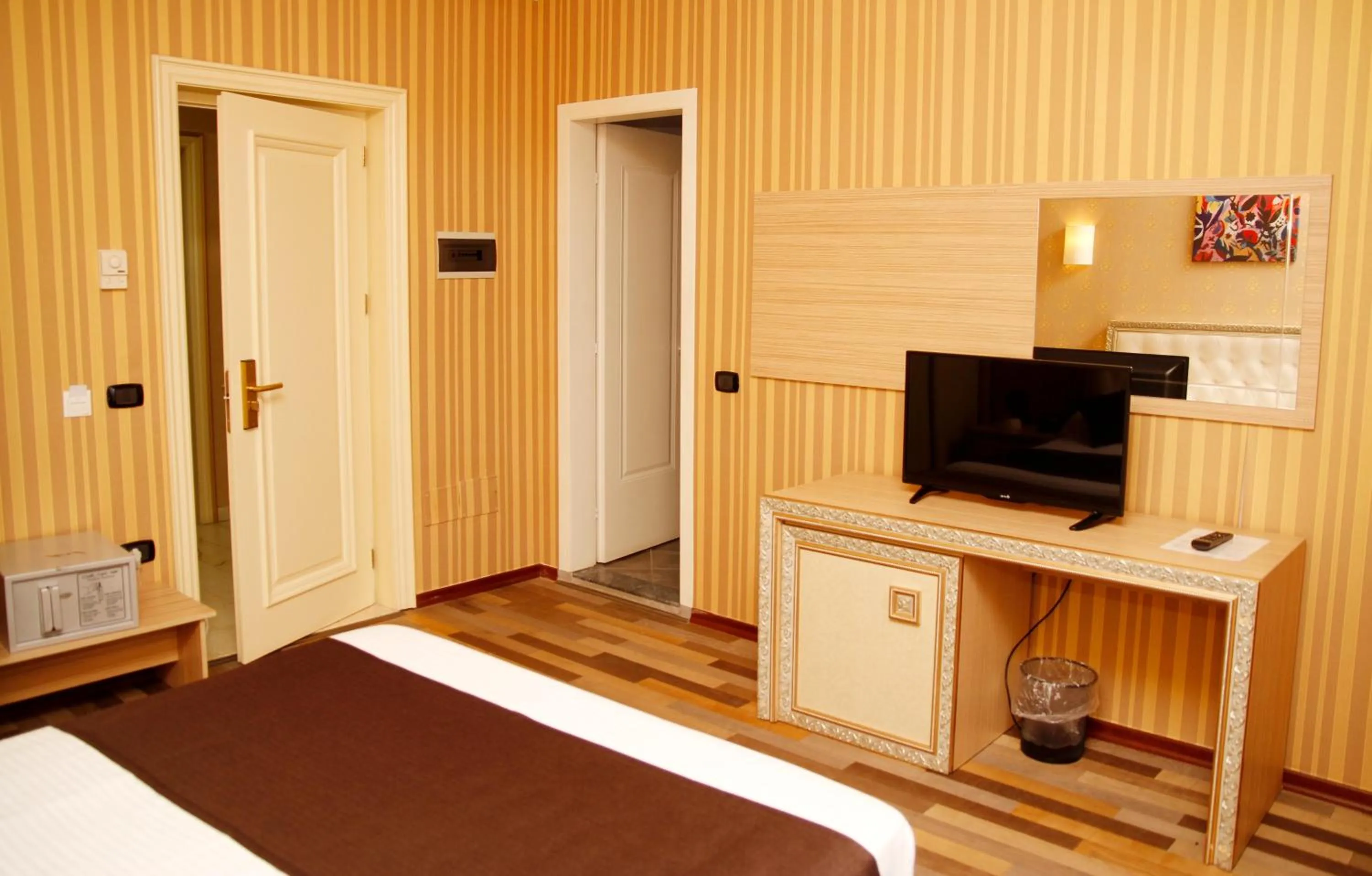 Bedroom, Bed in AMH Hotel Durres