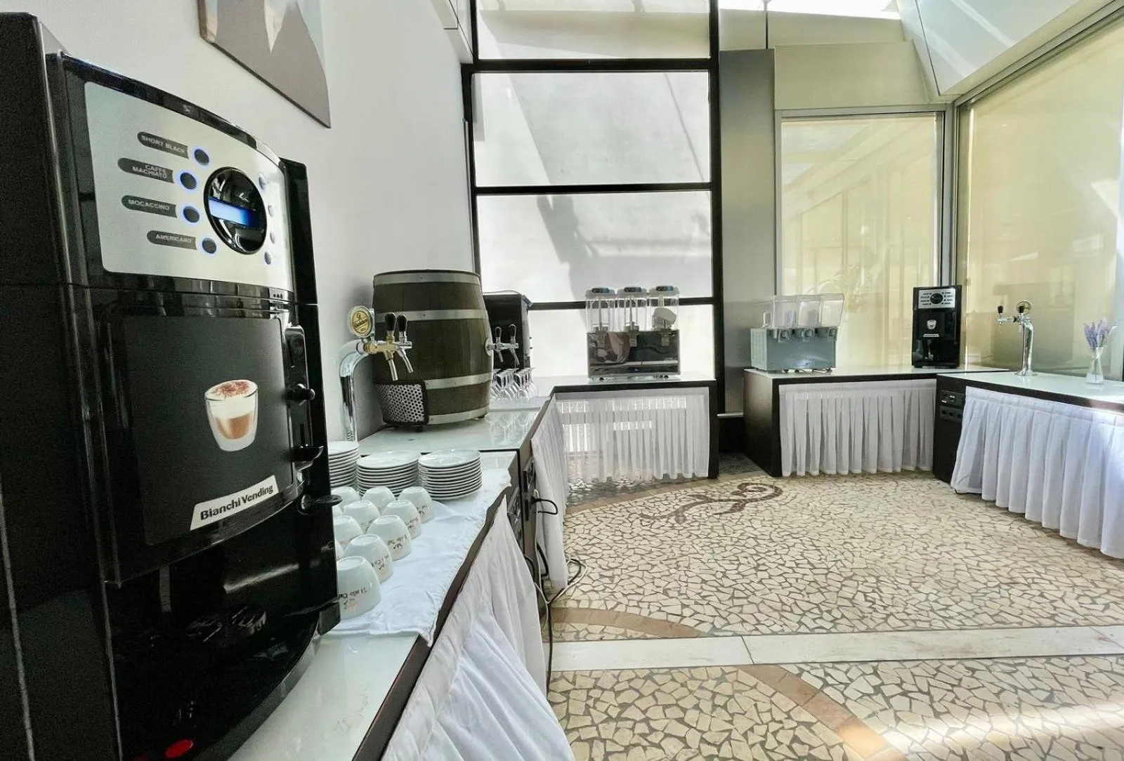 Coffee/tea facilities in AMH Hotel Durres