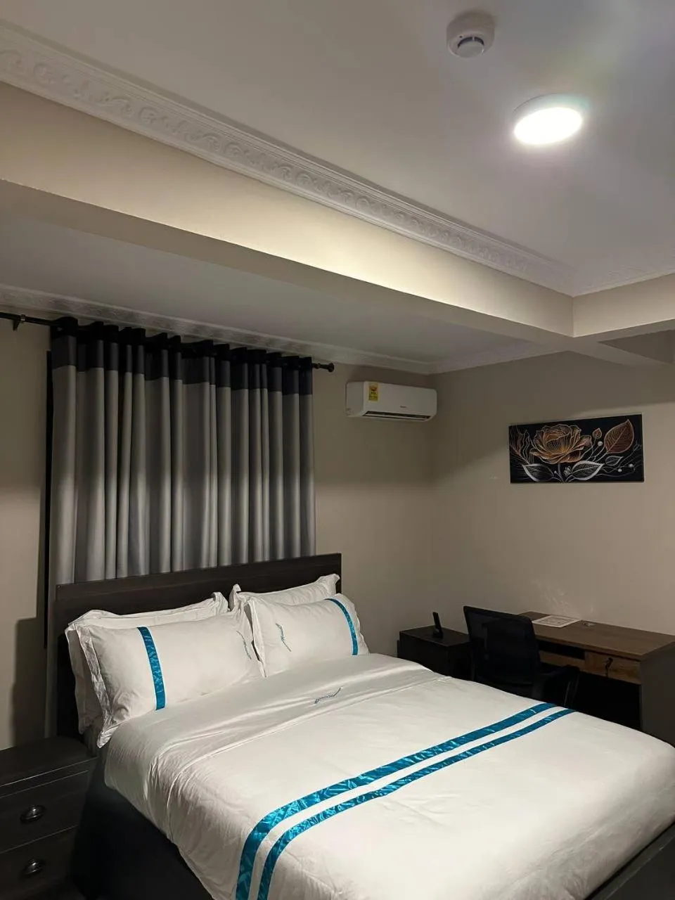 Bedroom, Bed in Mansah Plus Hotel and Apartments