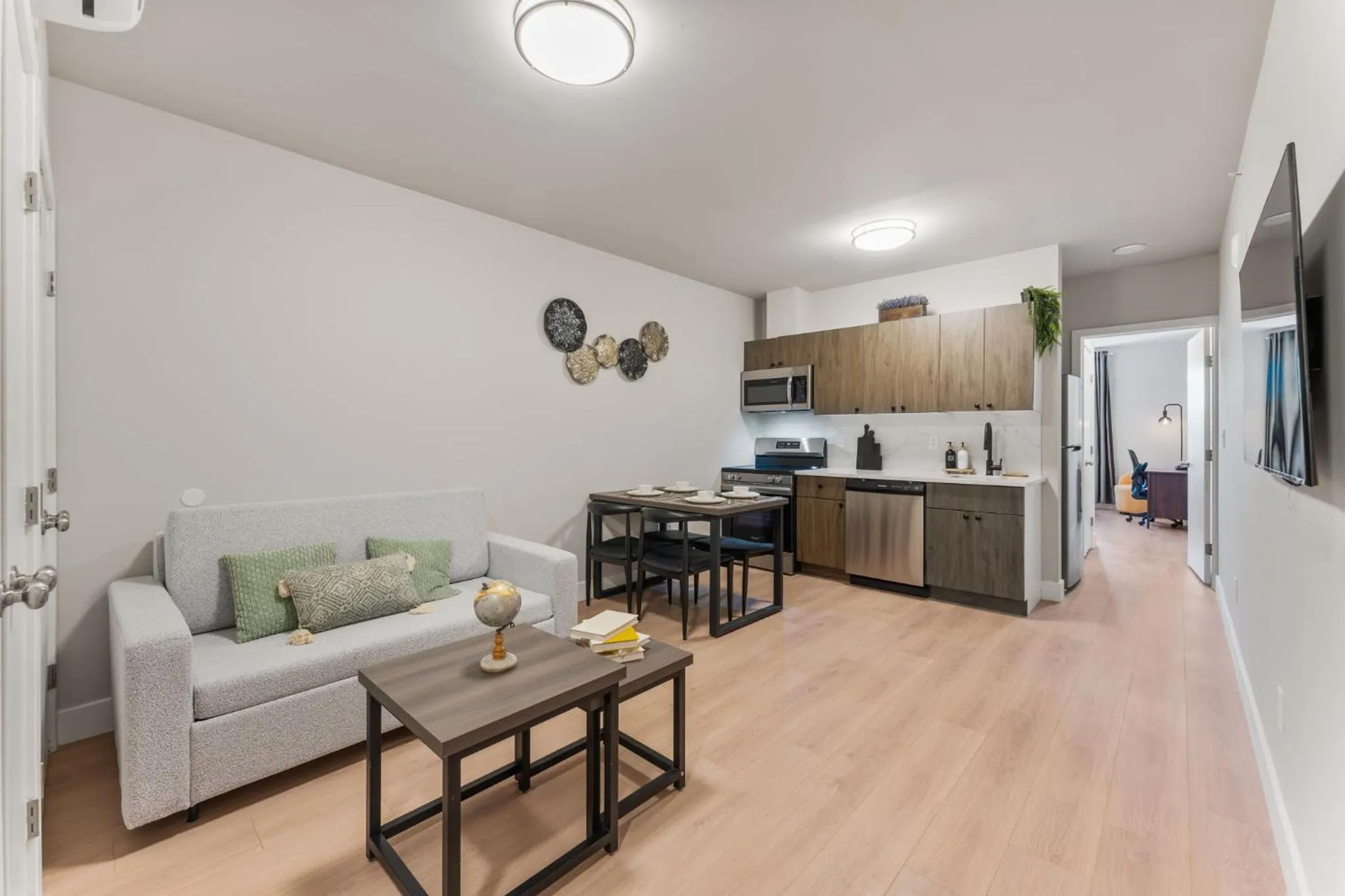 Living room in 4211 Suites