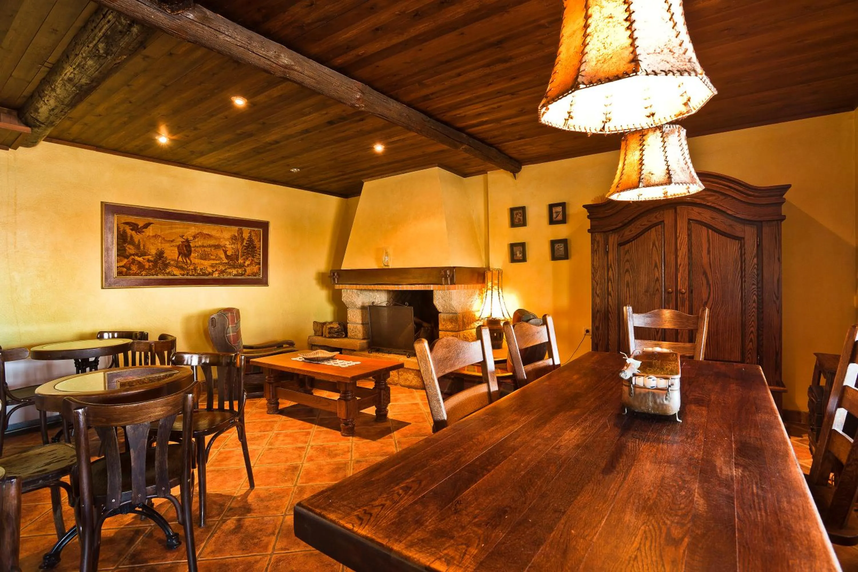 Restaurant/places to eat in Hotel El Balcon de las nieves