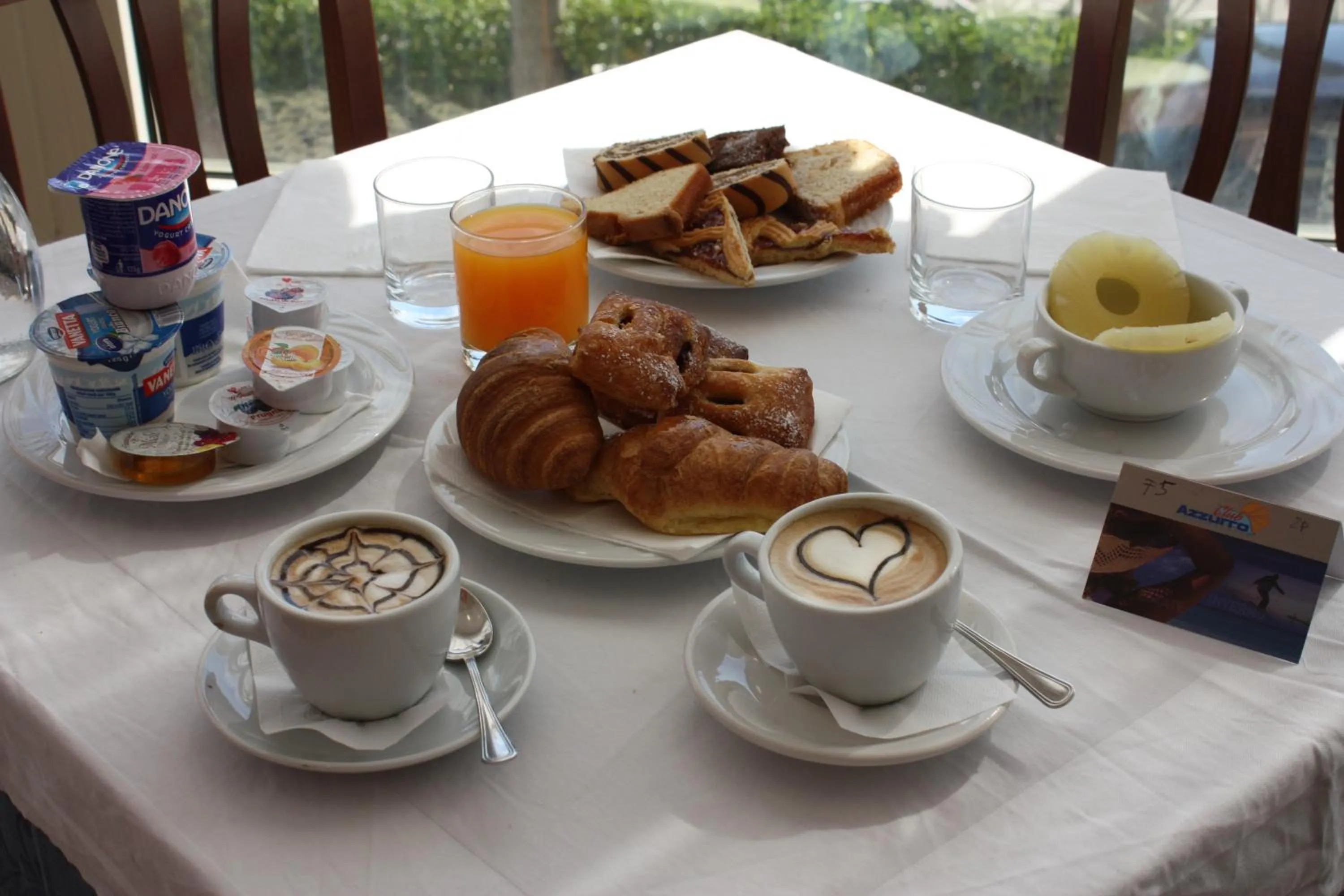 Continental breakfast in Hotel Buenos Aires