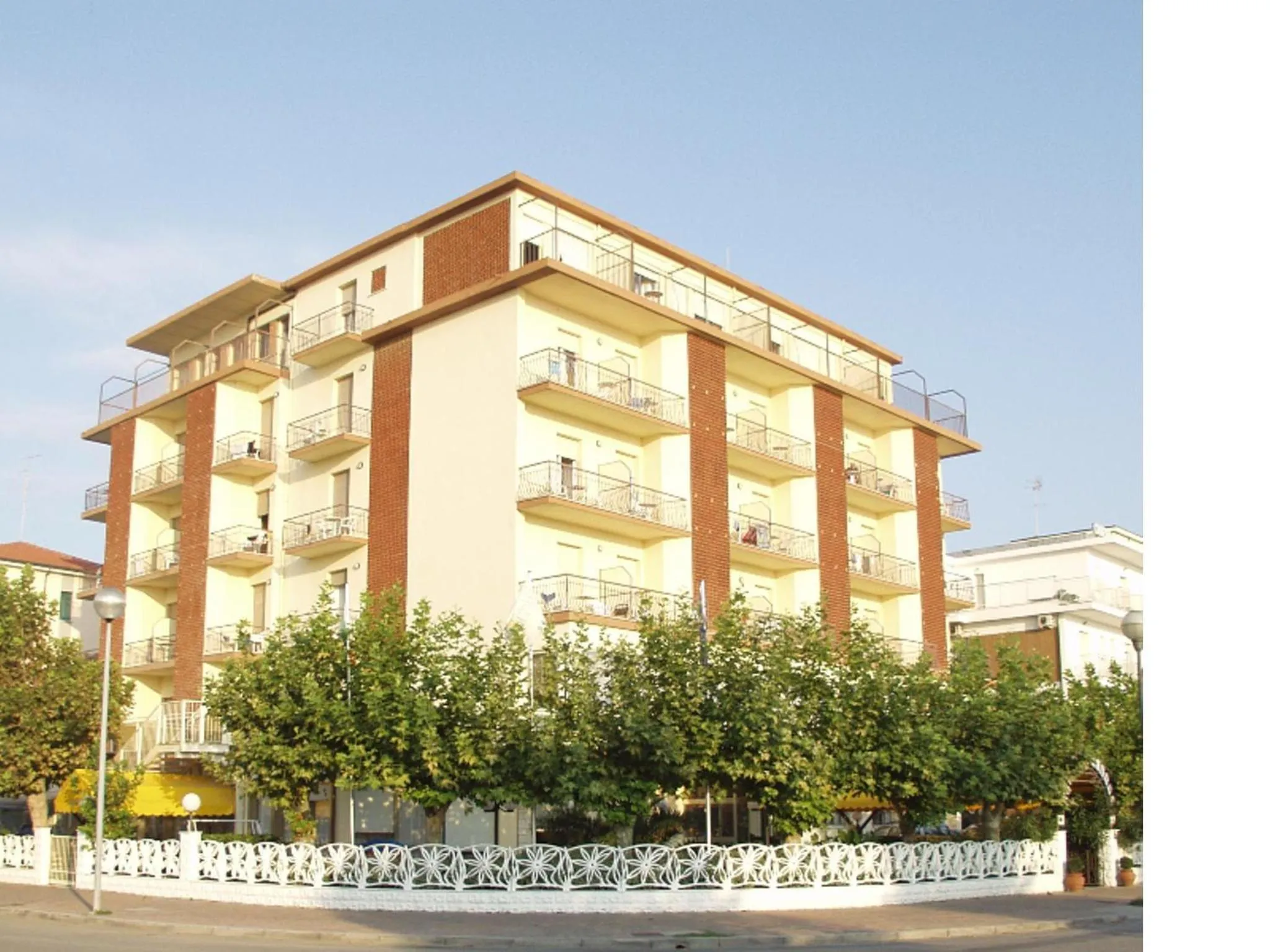 Property building in Hotel Buenos Aires