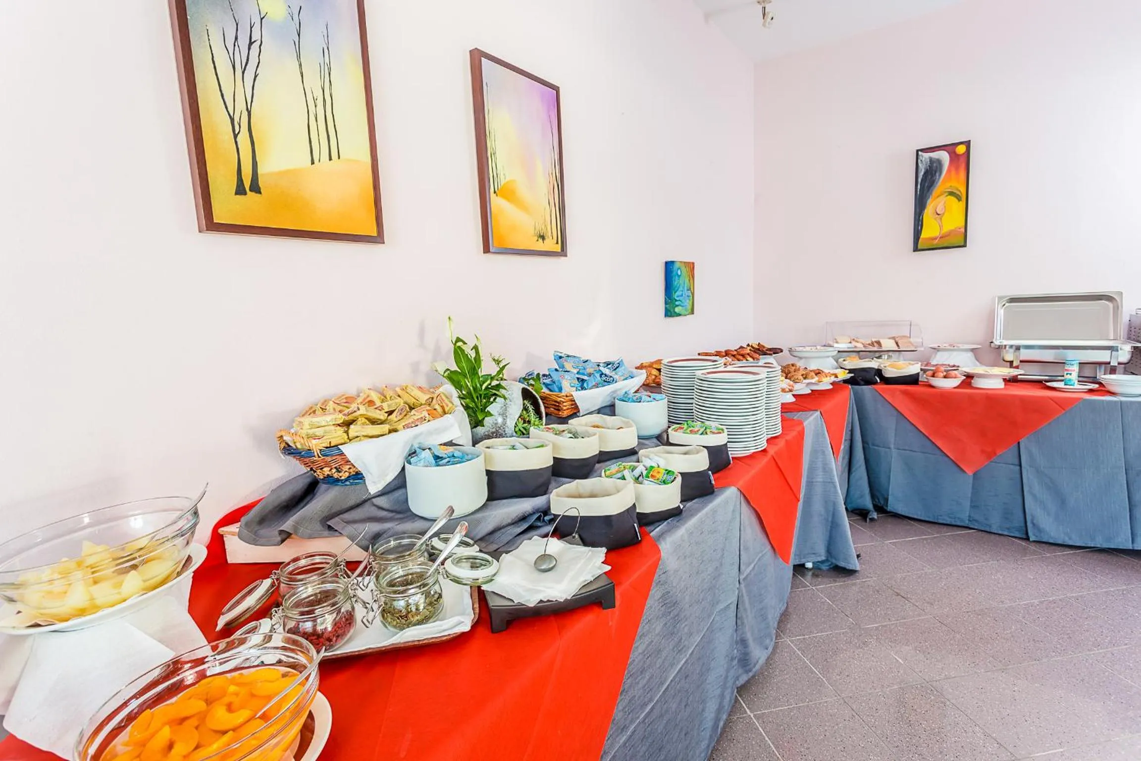 Food and drinks in Hotel Buenos Aires