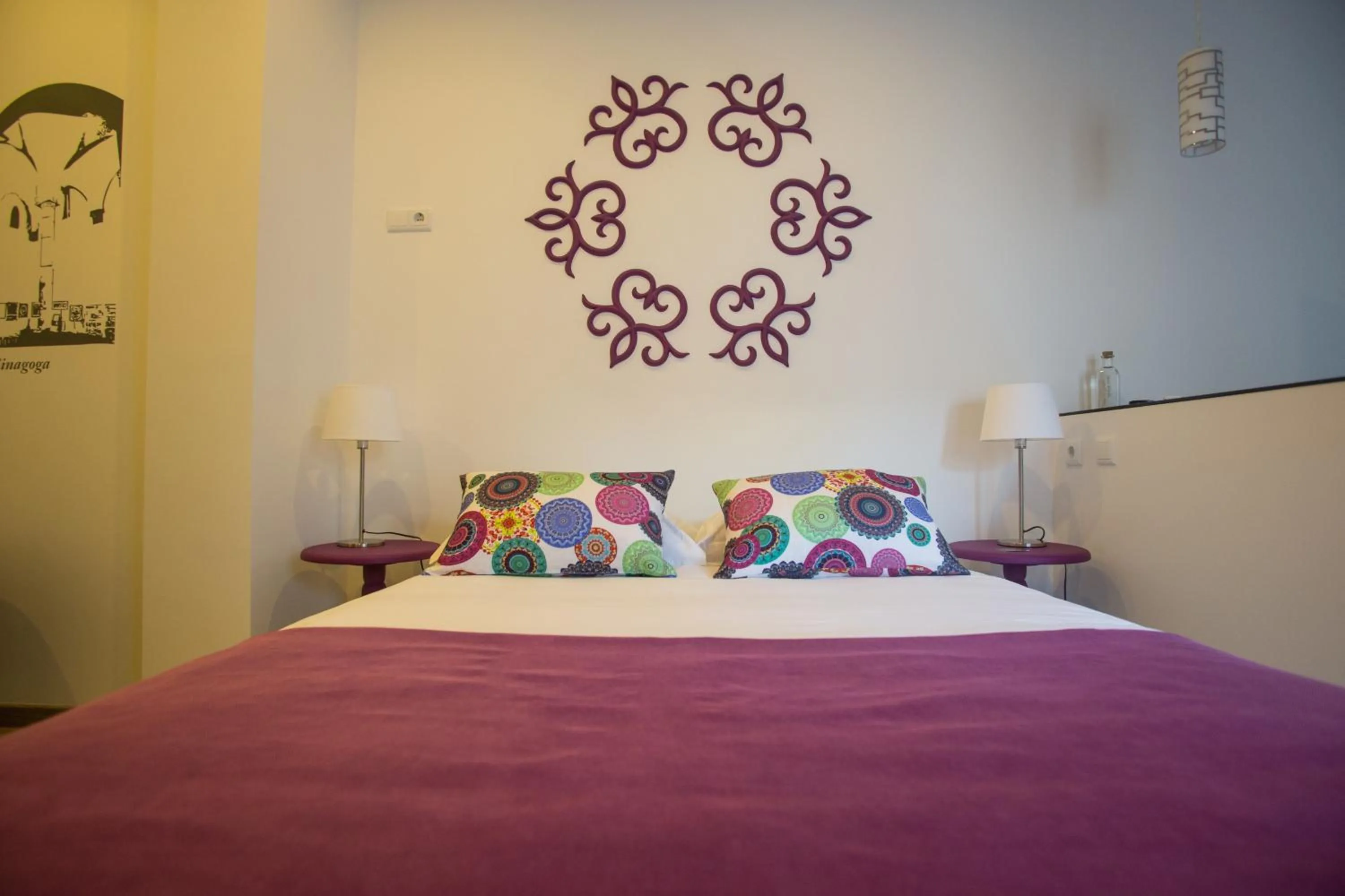 Bedroom, Bed in Thomar Story - Guest House