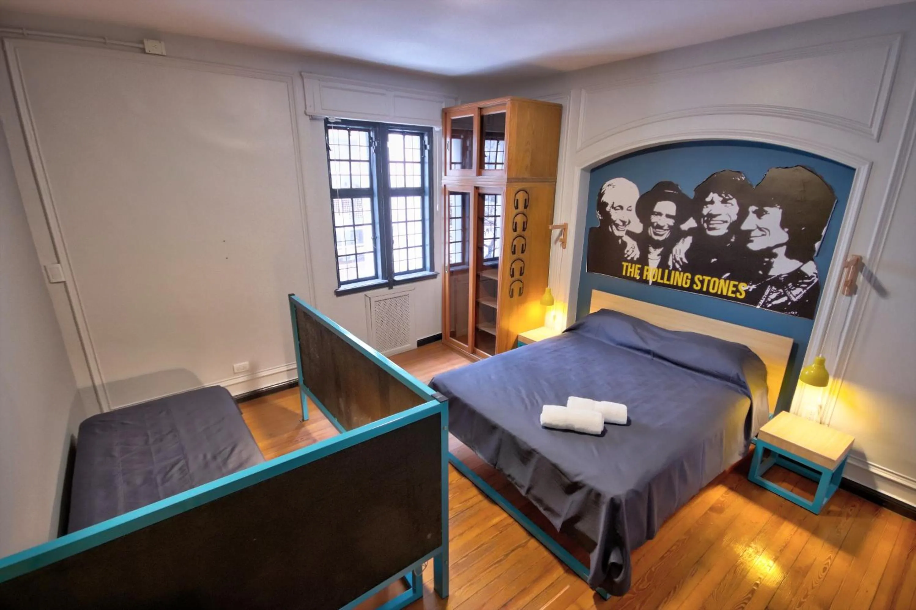 Photo of the whole room, Bed in Play Hostel Garden