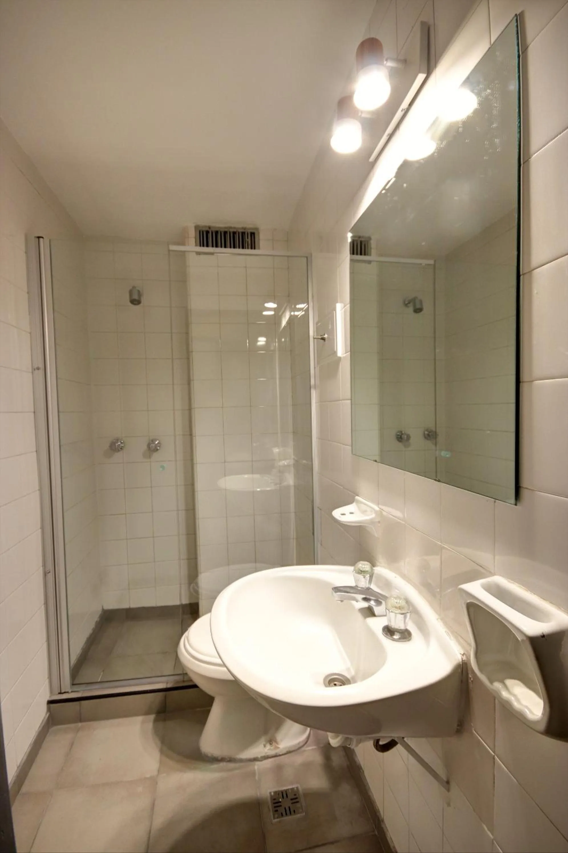 Bathroom in Play Hostel Garden