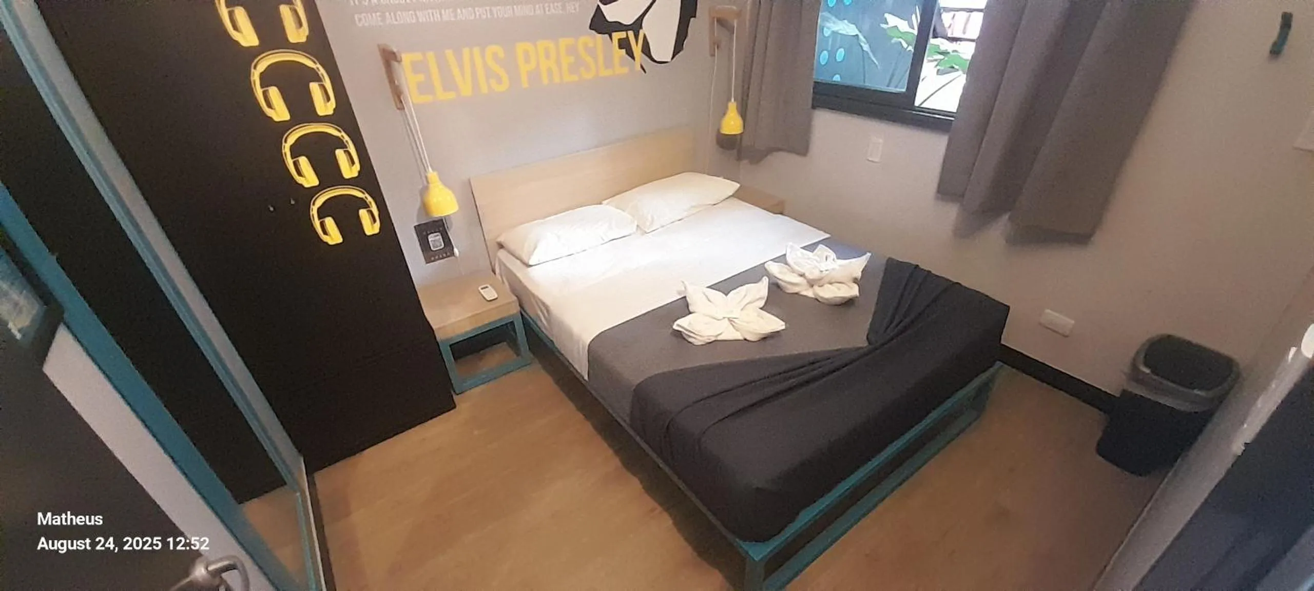 Photo of the whole room, Bed in Play Hostel Garden