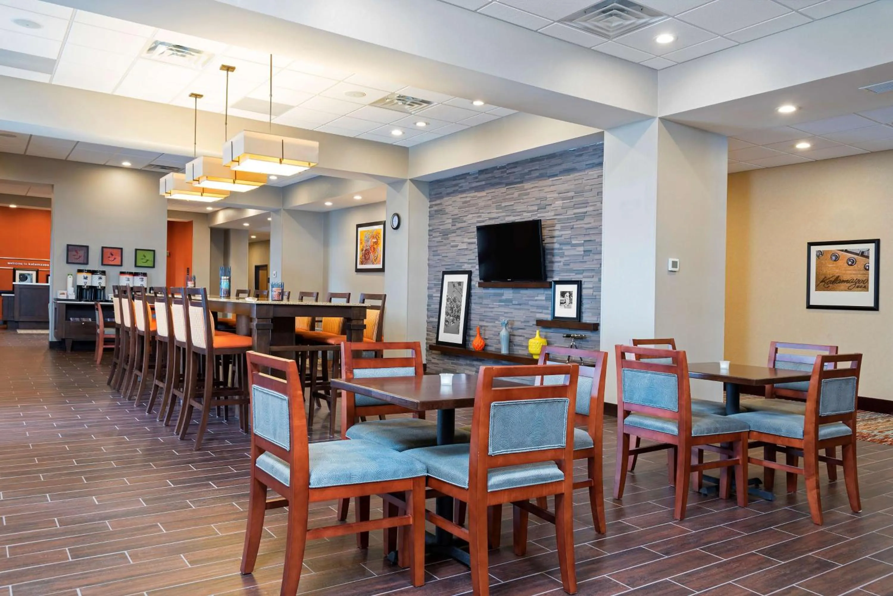Lobby or reception in Hampton Inn Kalamazoo