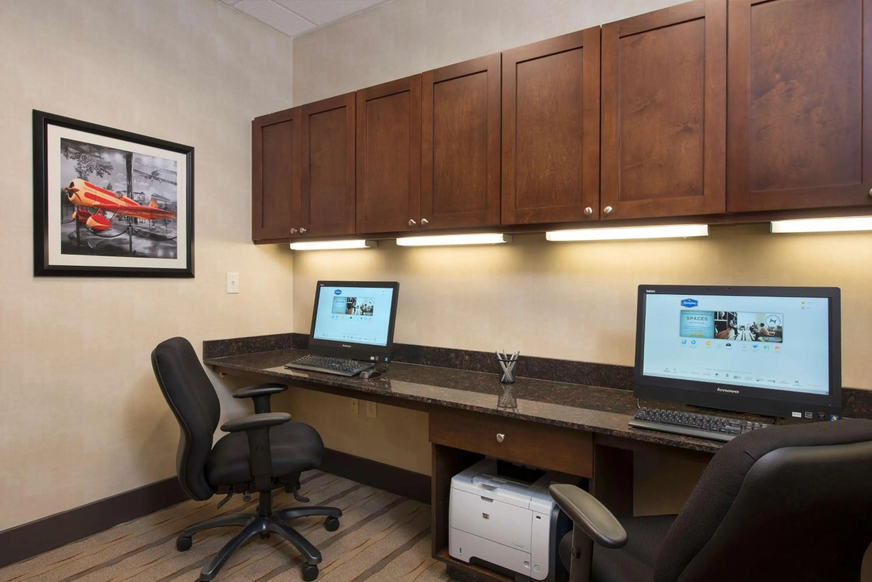 Business facilities in Hampton Inn Kalamazoo