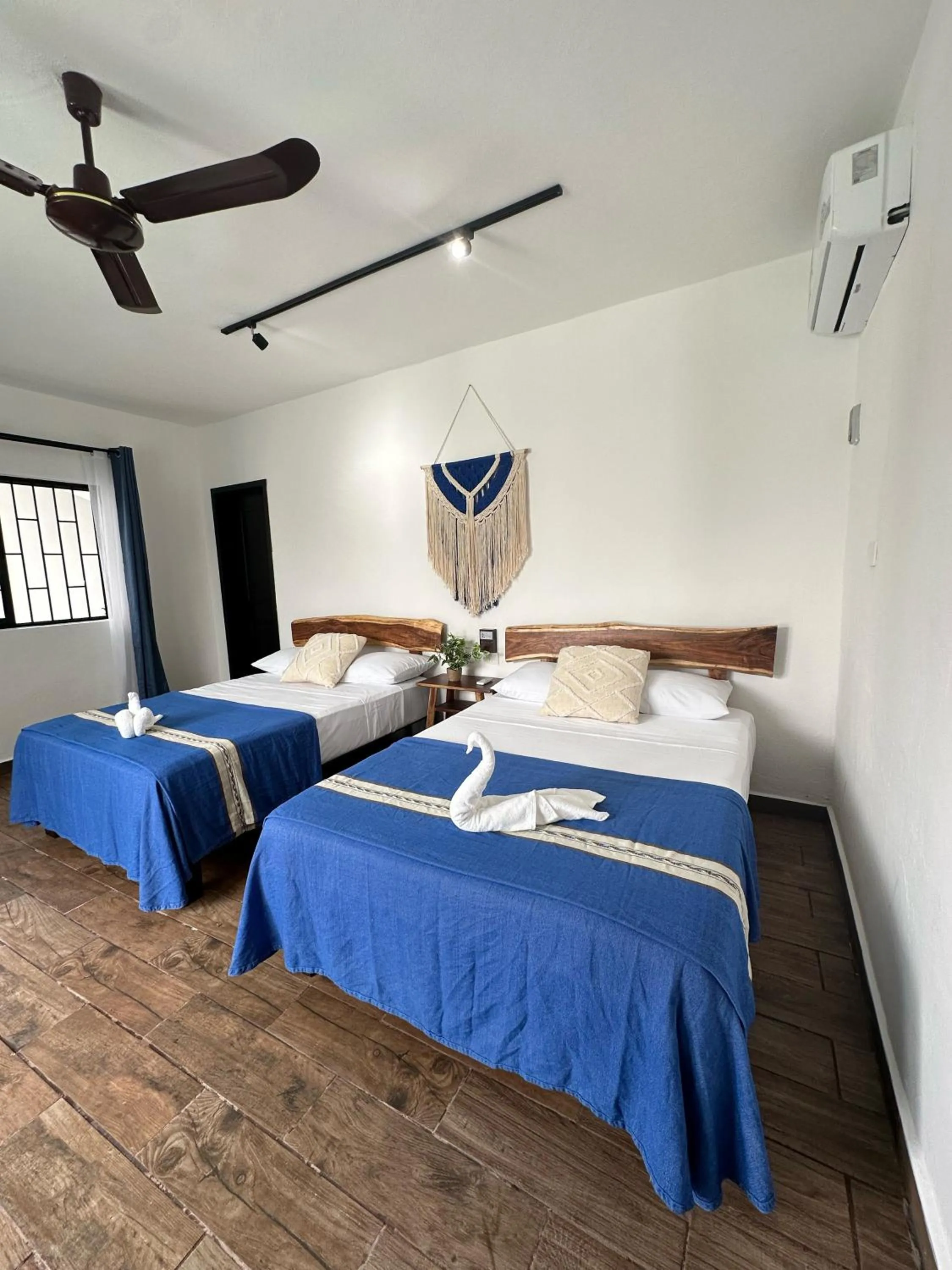 Bedroom, Bed in Hotel Plaza Nardos