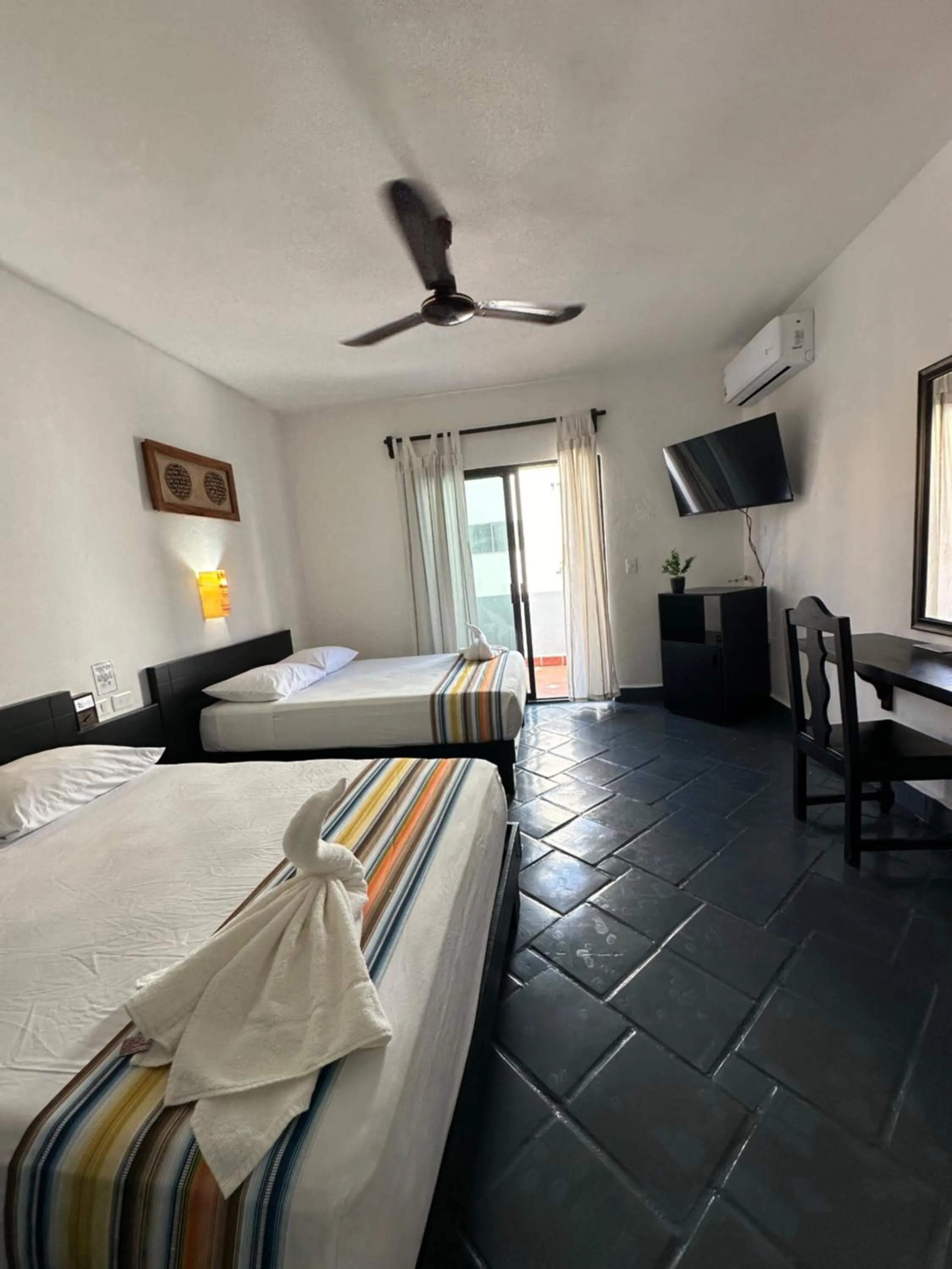 Bed in Hotel Plaza Nardos