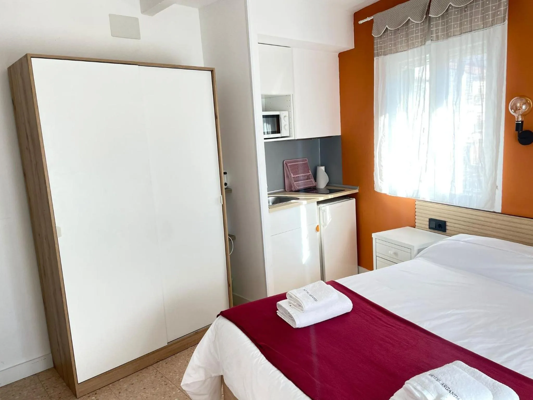 Photo of the whole room, Bed in Hotel Arganda