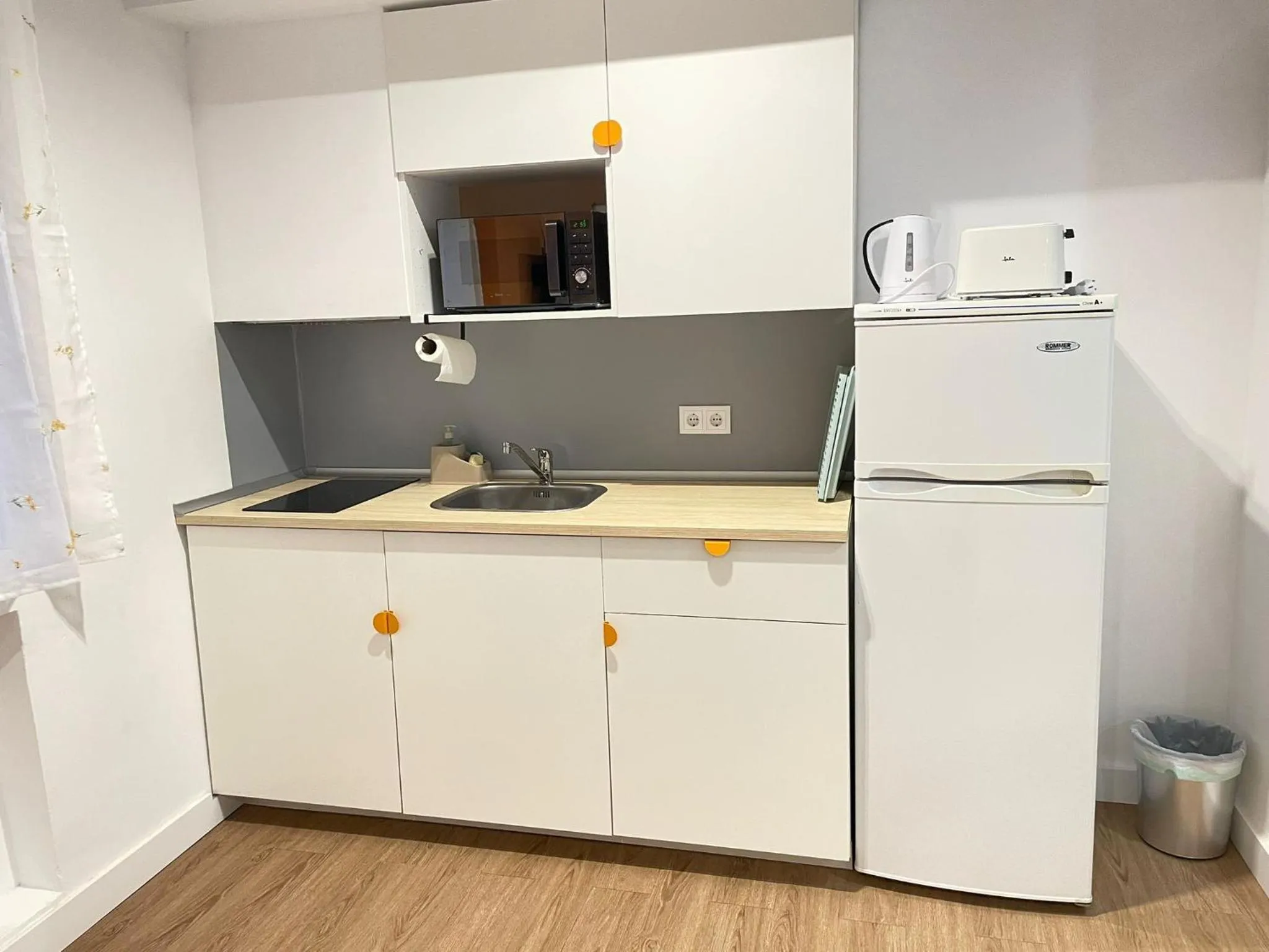 Kitchen or kitchenette in Hotel Arganda