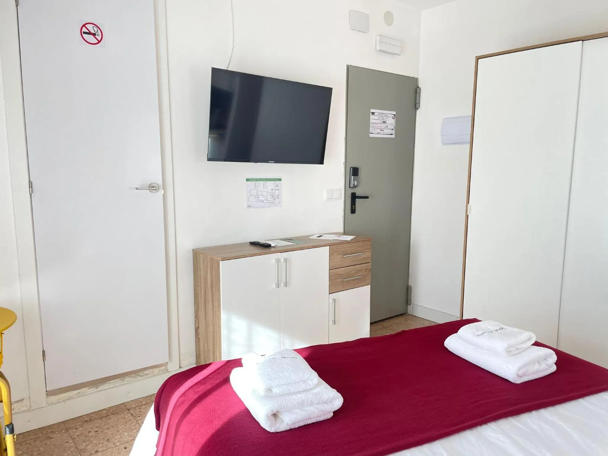 Bedroom, Bed in Hotel Arganda