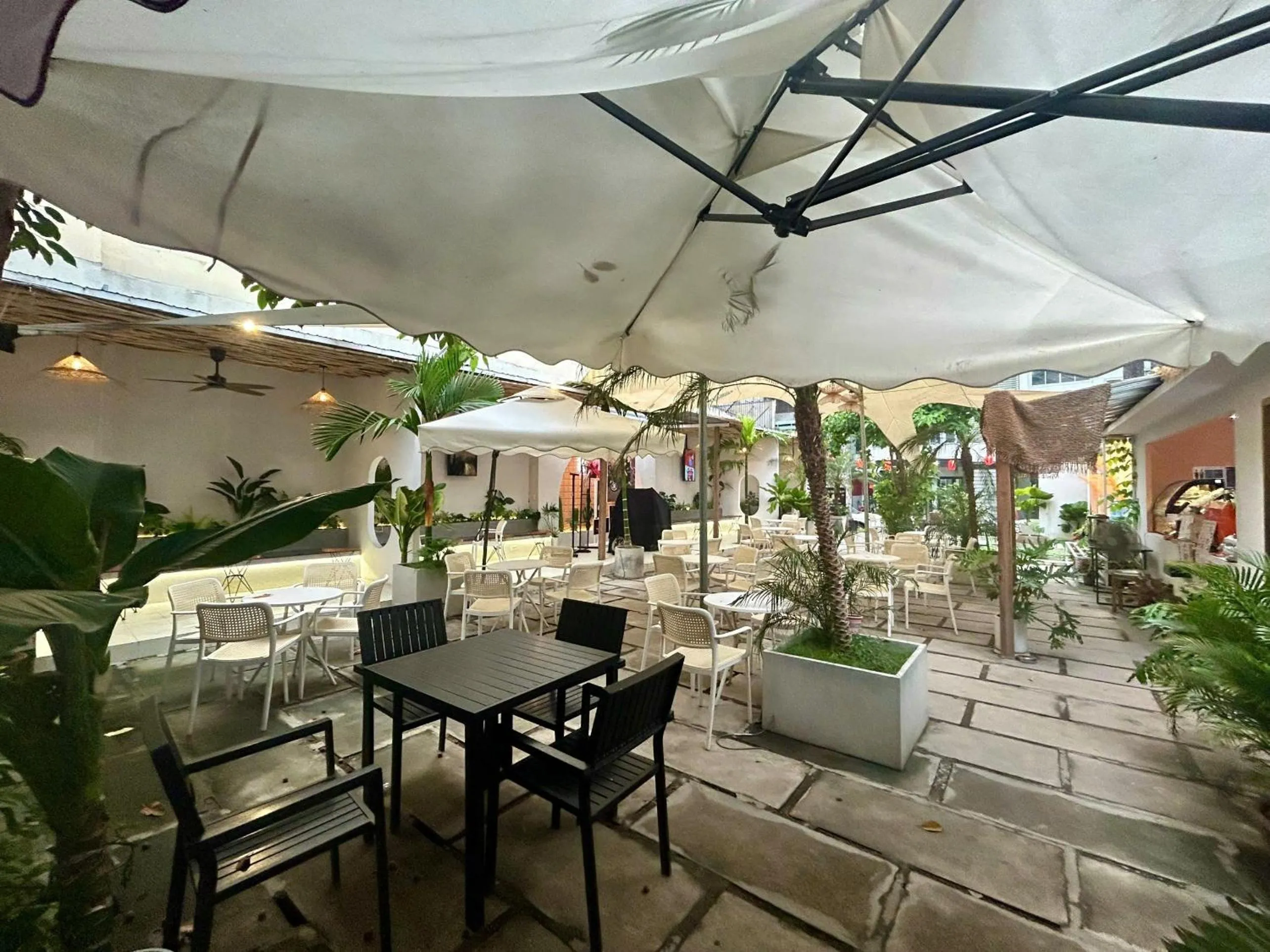 Restaurant/places to eat in Mari Queen Hotel - Suong Nguyet Anh