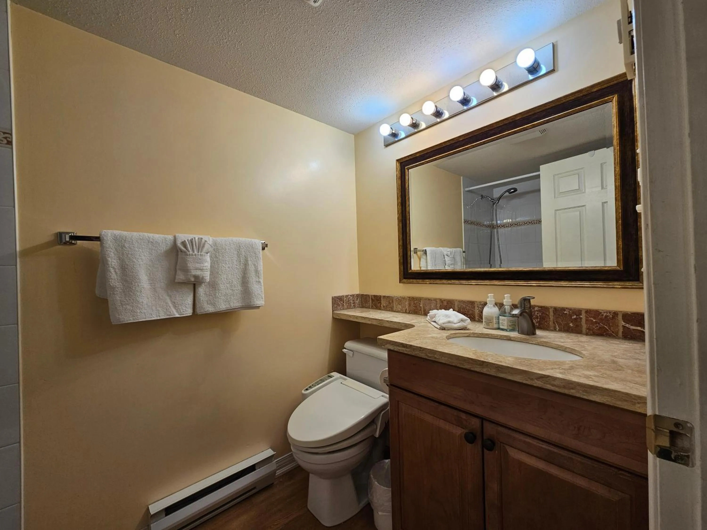 Borgata Lodge Resort