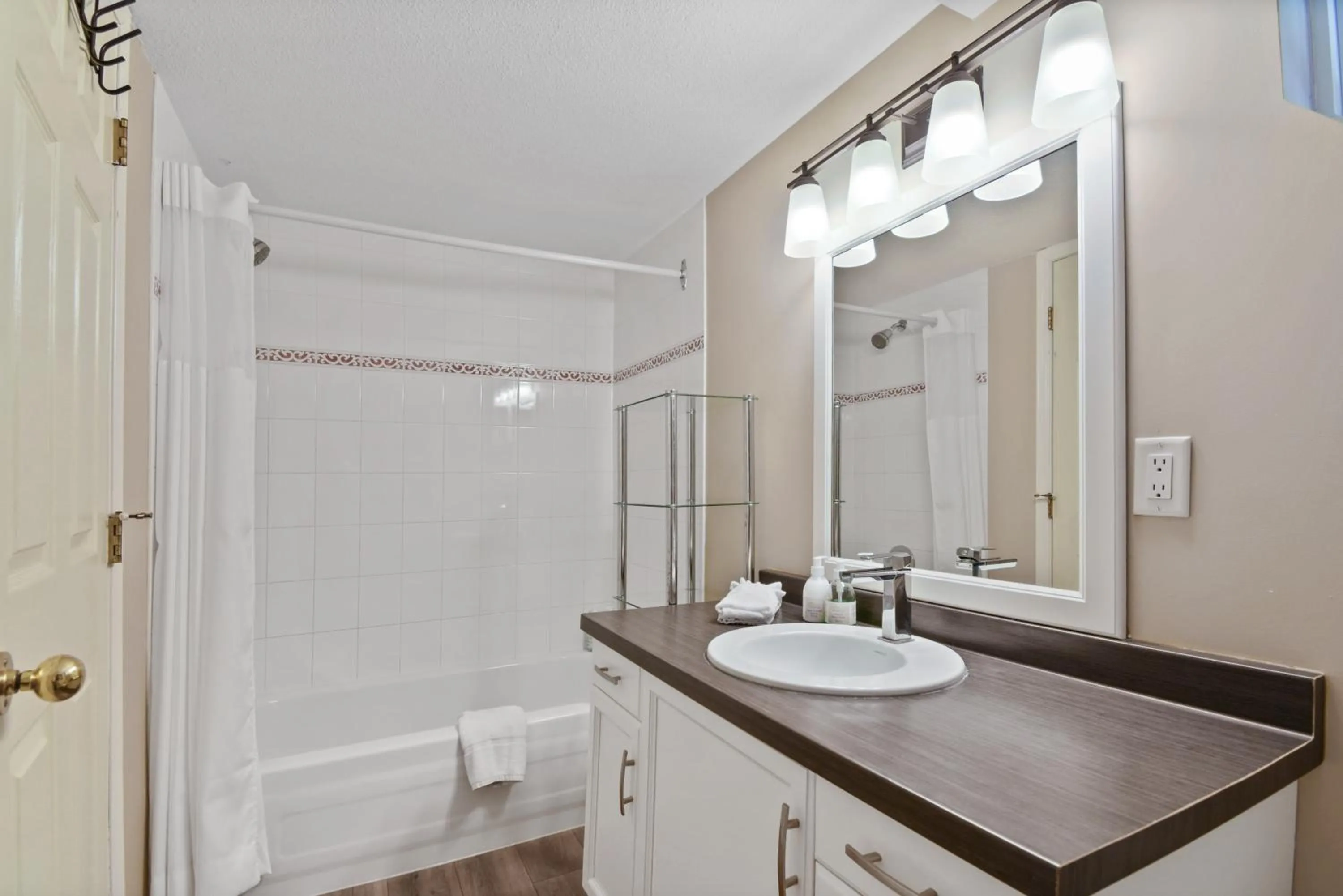 Borgata Lodge Resort