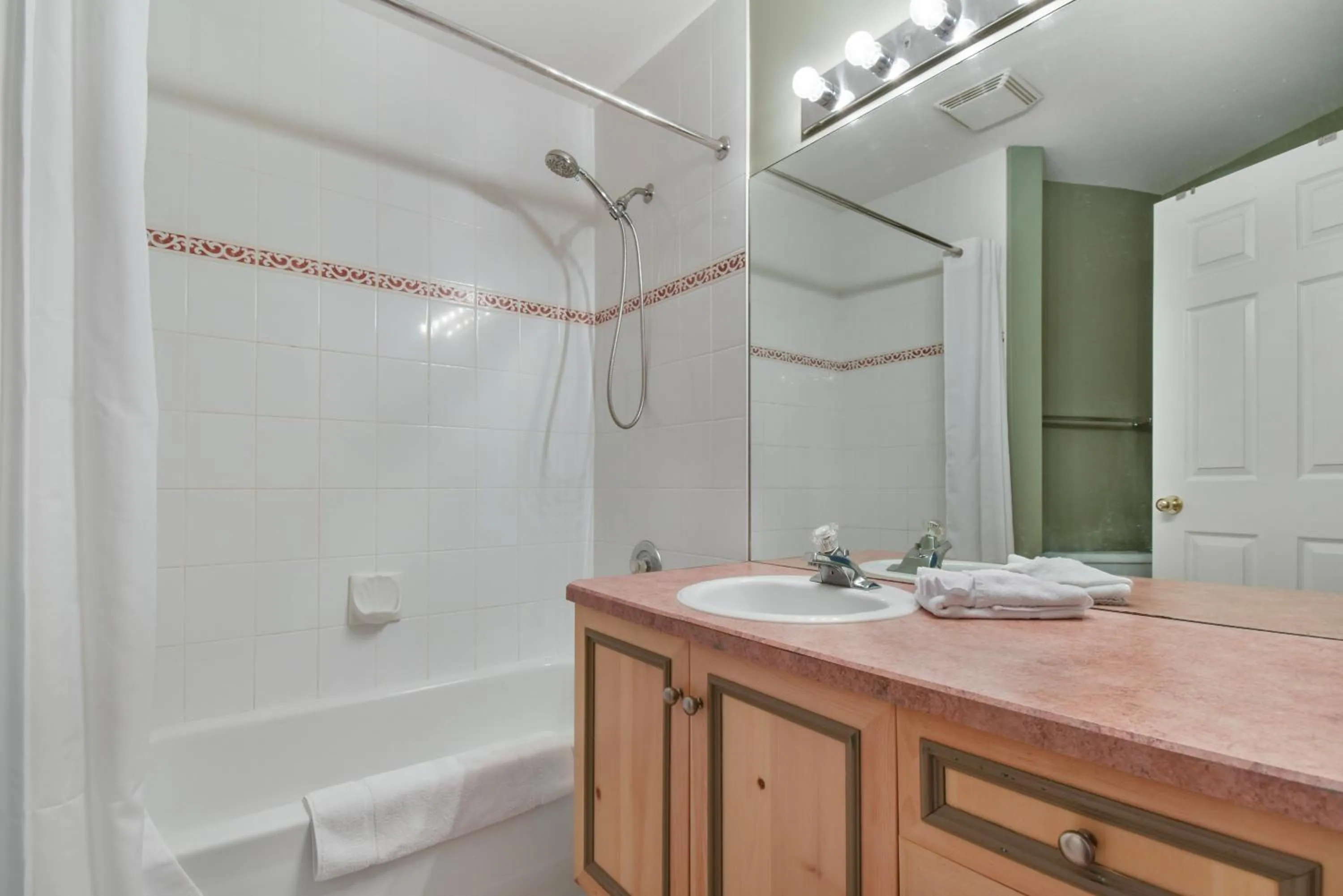 Borgata Lodge Resort