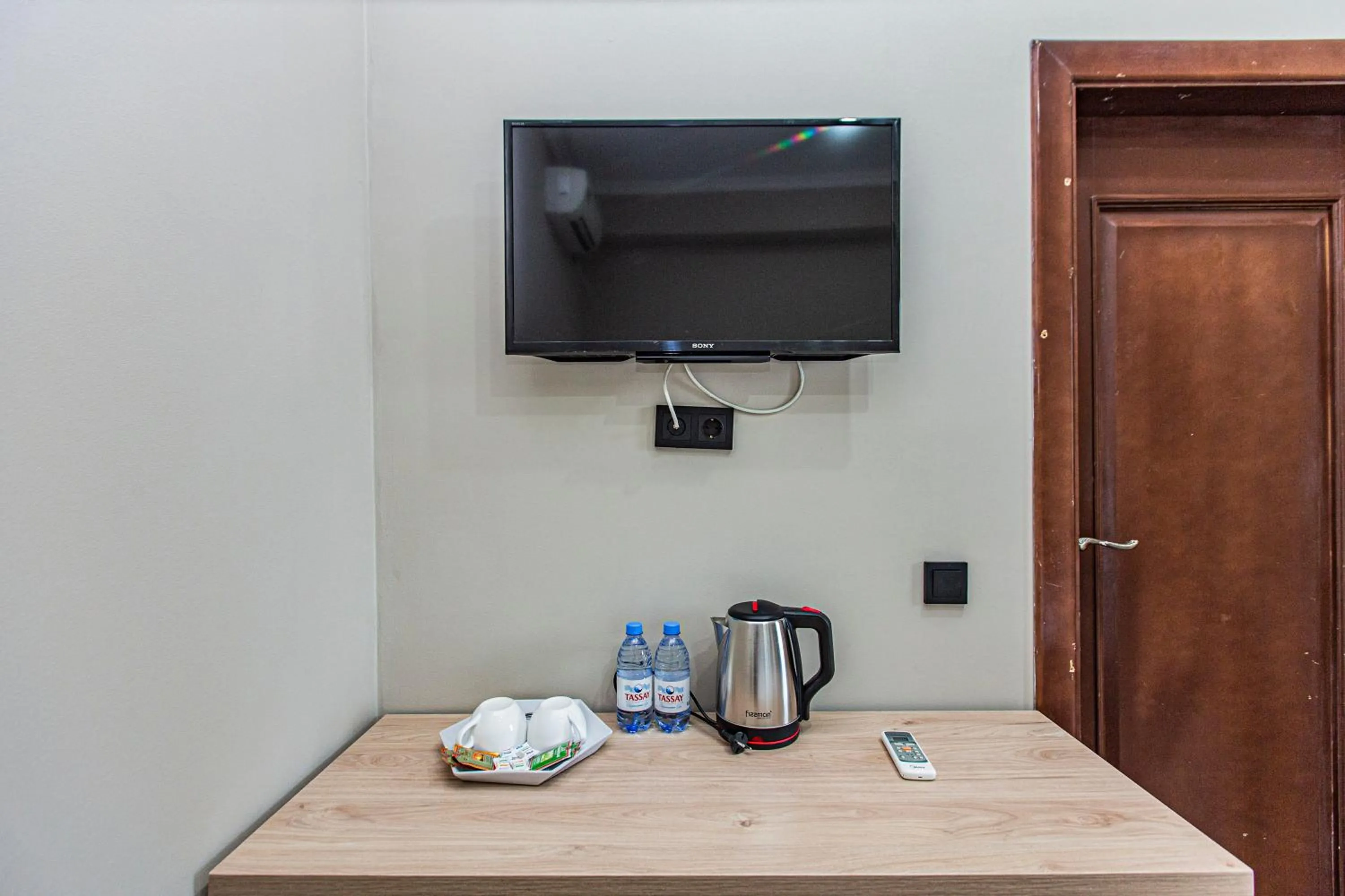 Coffee/tea facilities in KAIER Hotel
