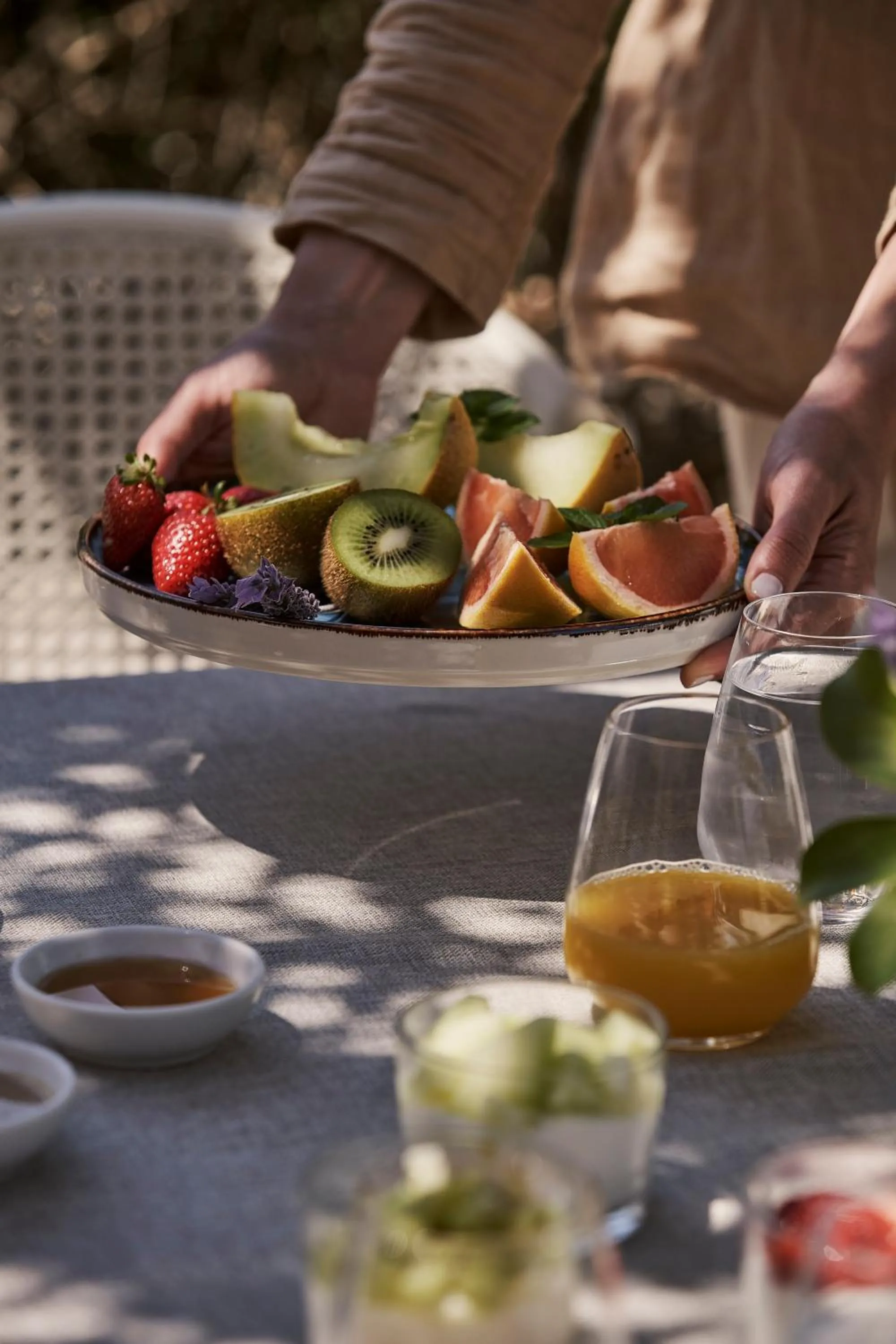 Restaurant/places to eat in Yria Island Boutique Hotel & Spa