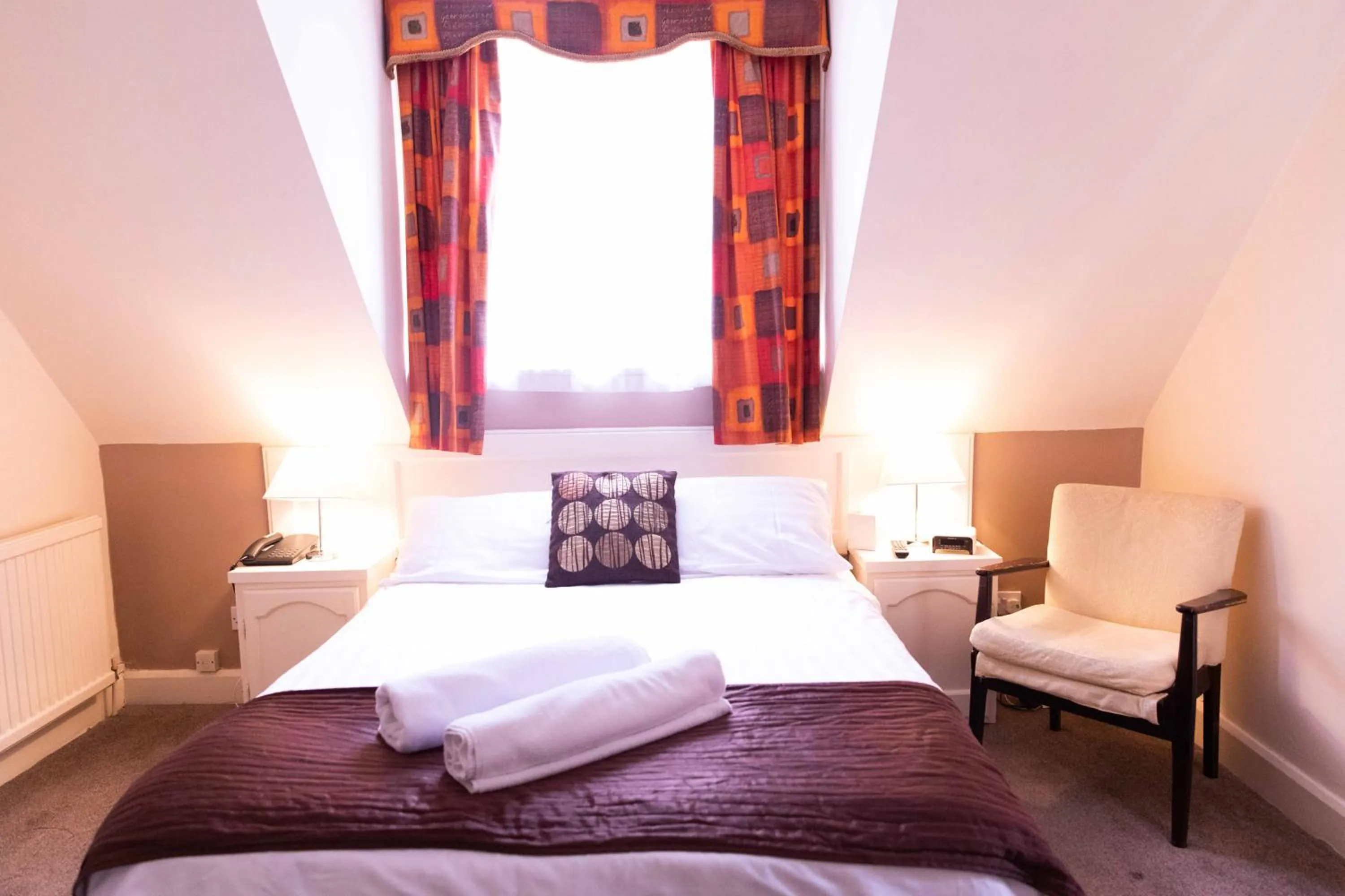 Bed in Heritage Grange at Thurston, Hotel