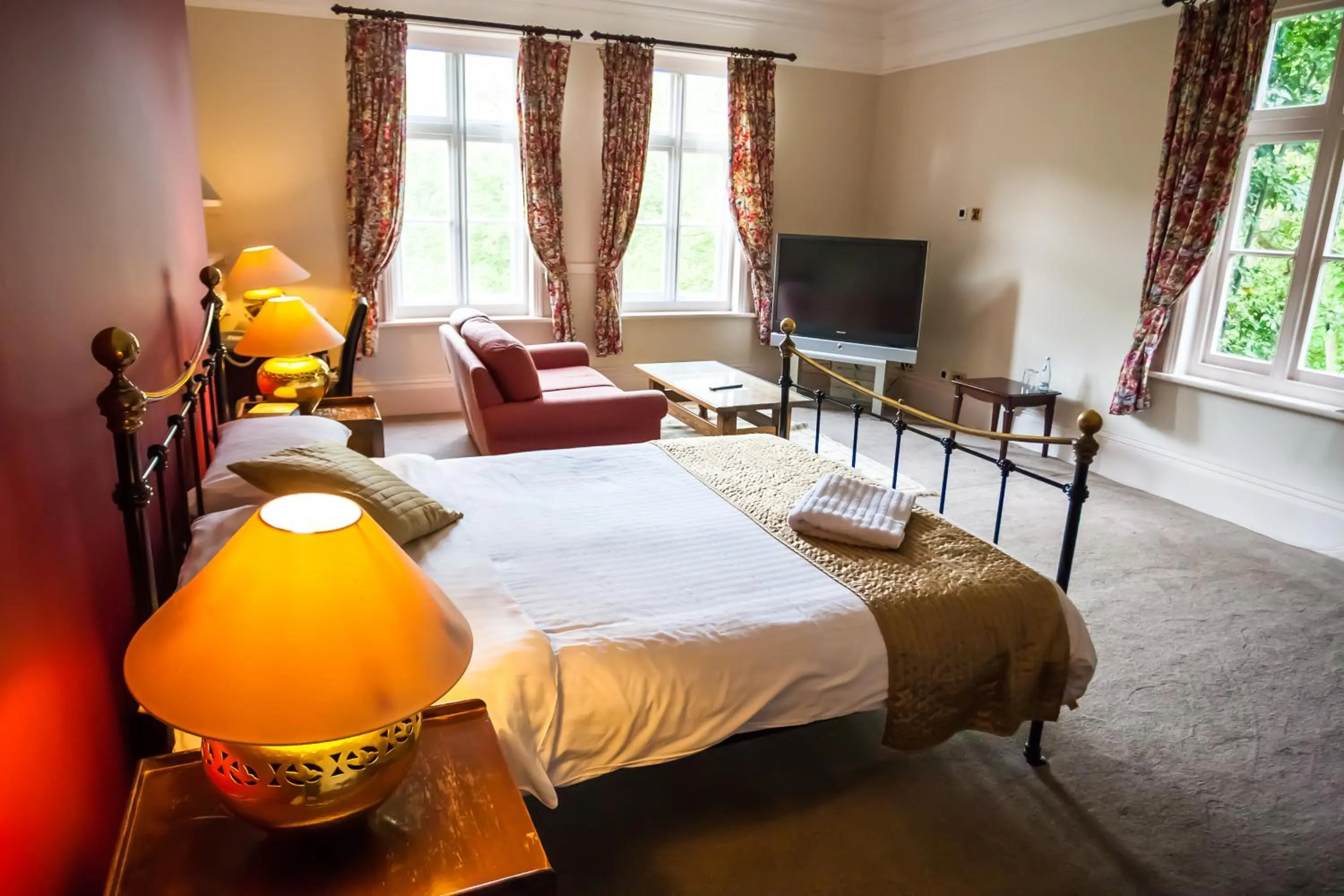 Bed in Heritage Grange at Thurston, Hotel