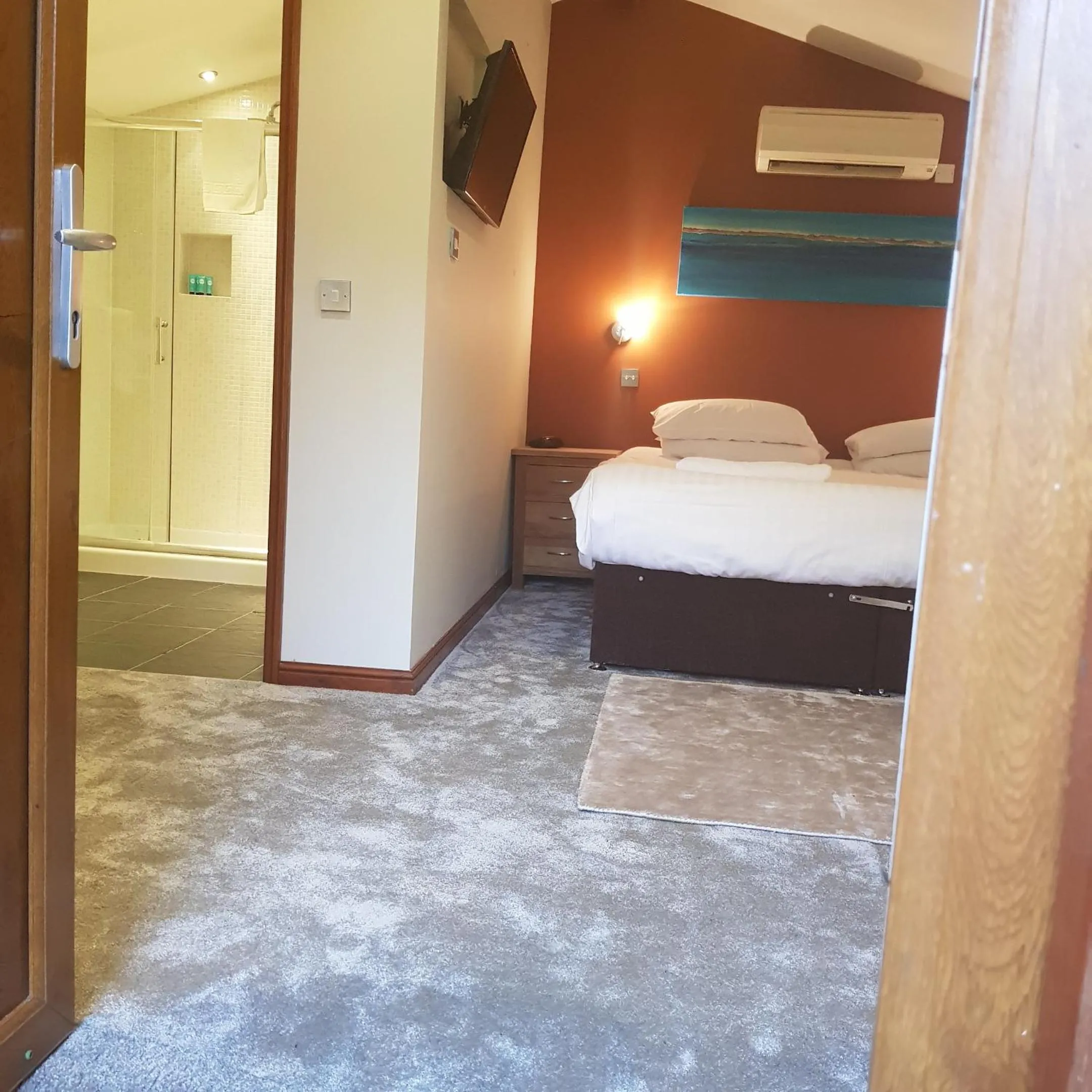 Bed in Heritage Grange at Thurston, Hotel