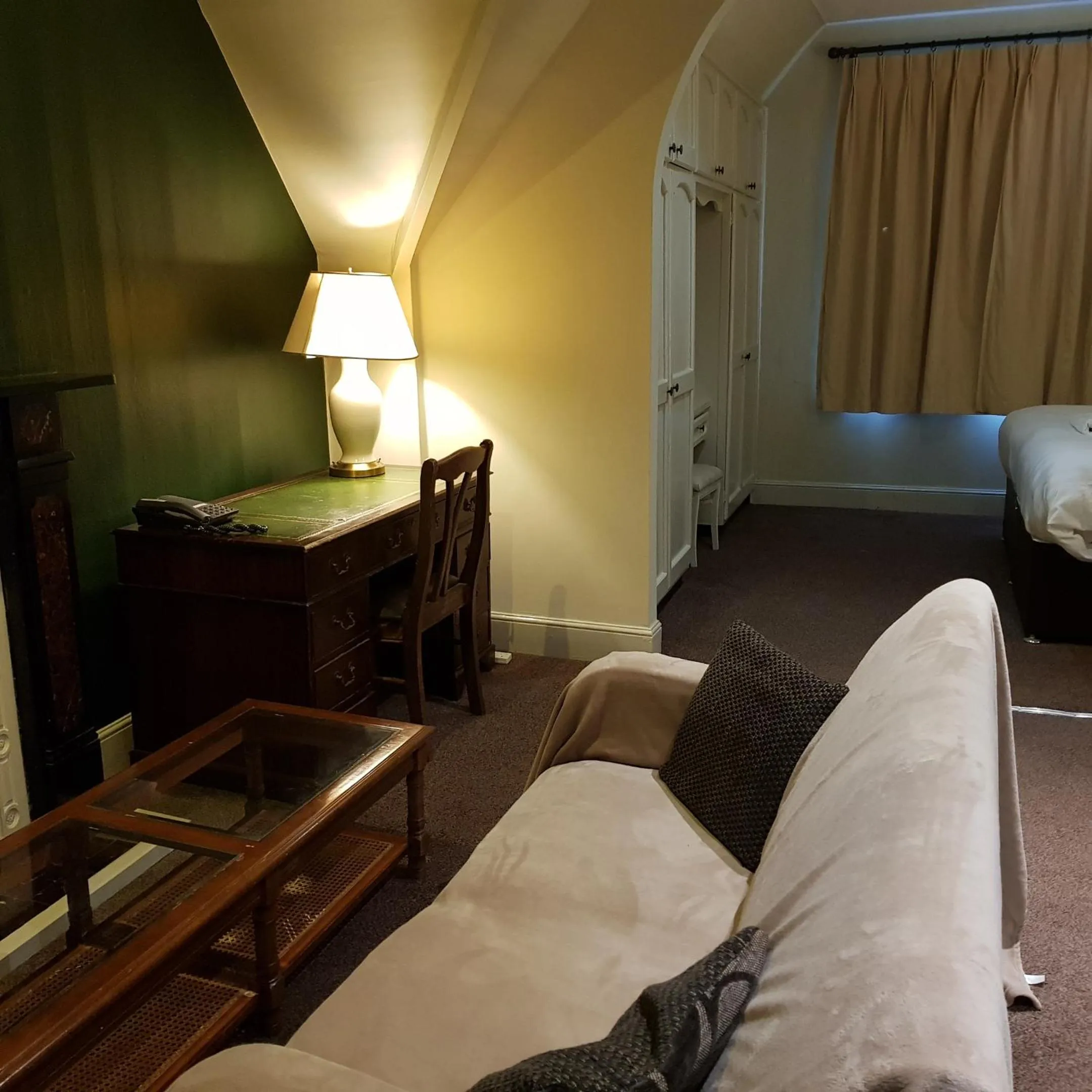 Bed in Heritage Grange at Thurston, Hotel