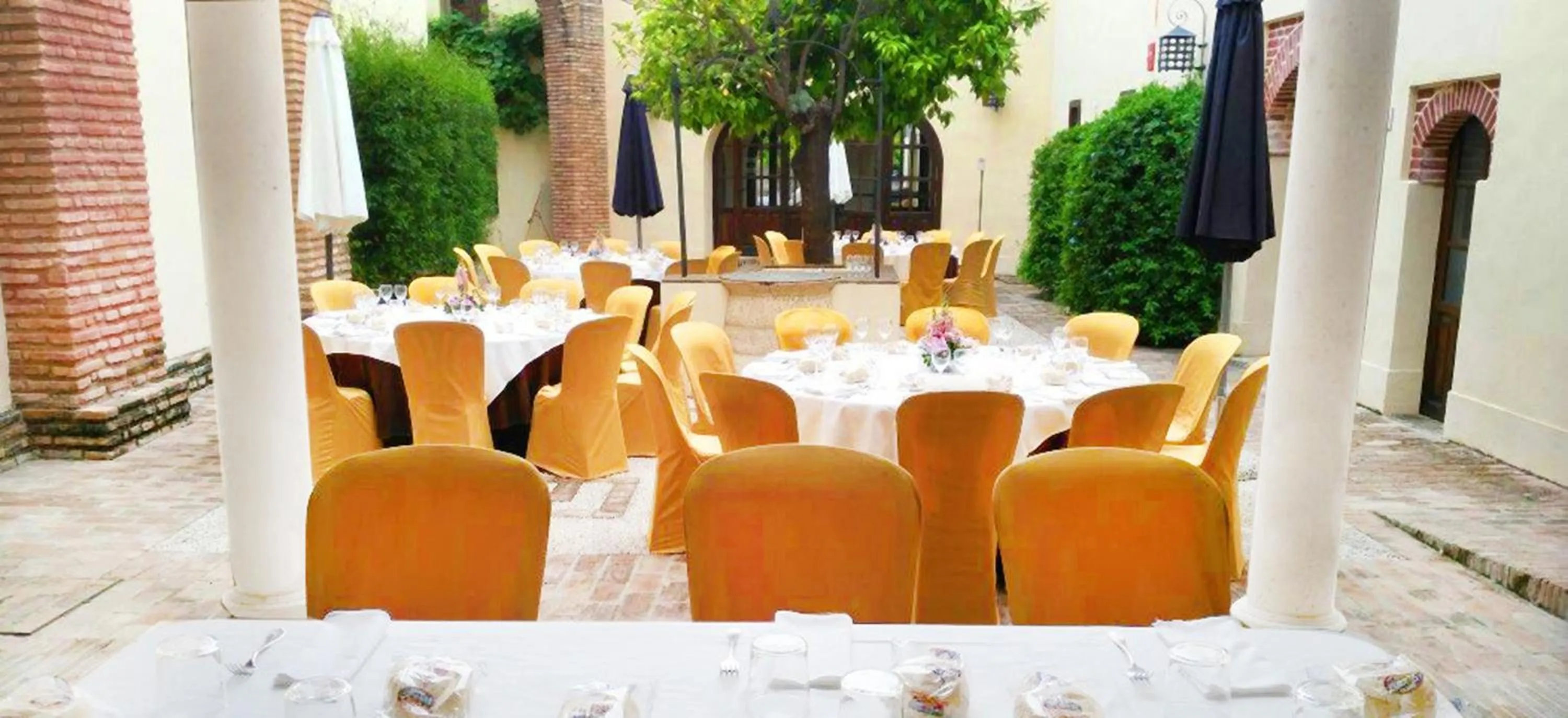 Patio in Hospedería Convento de Santa Clara