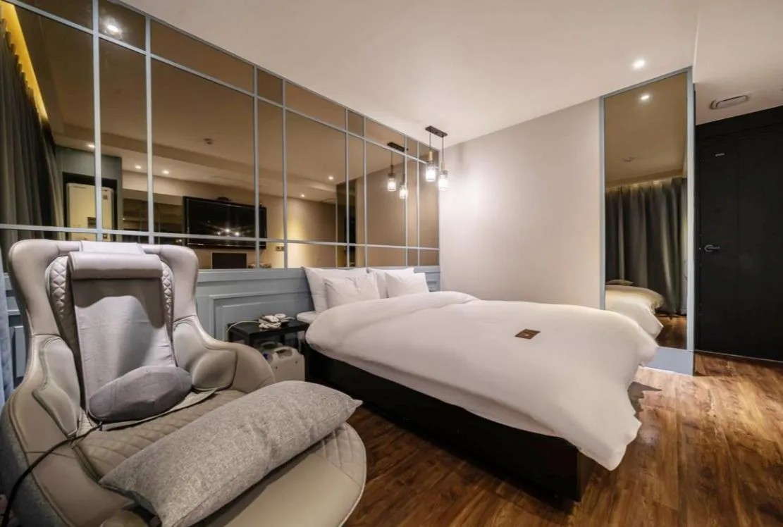 Bed in Hotel French code Myeongji