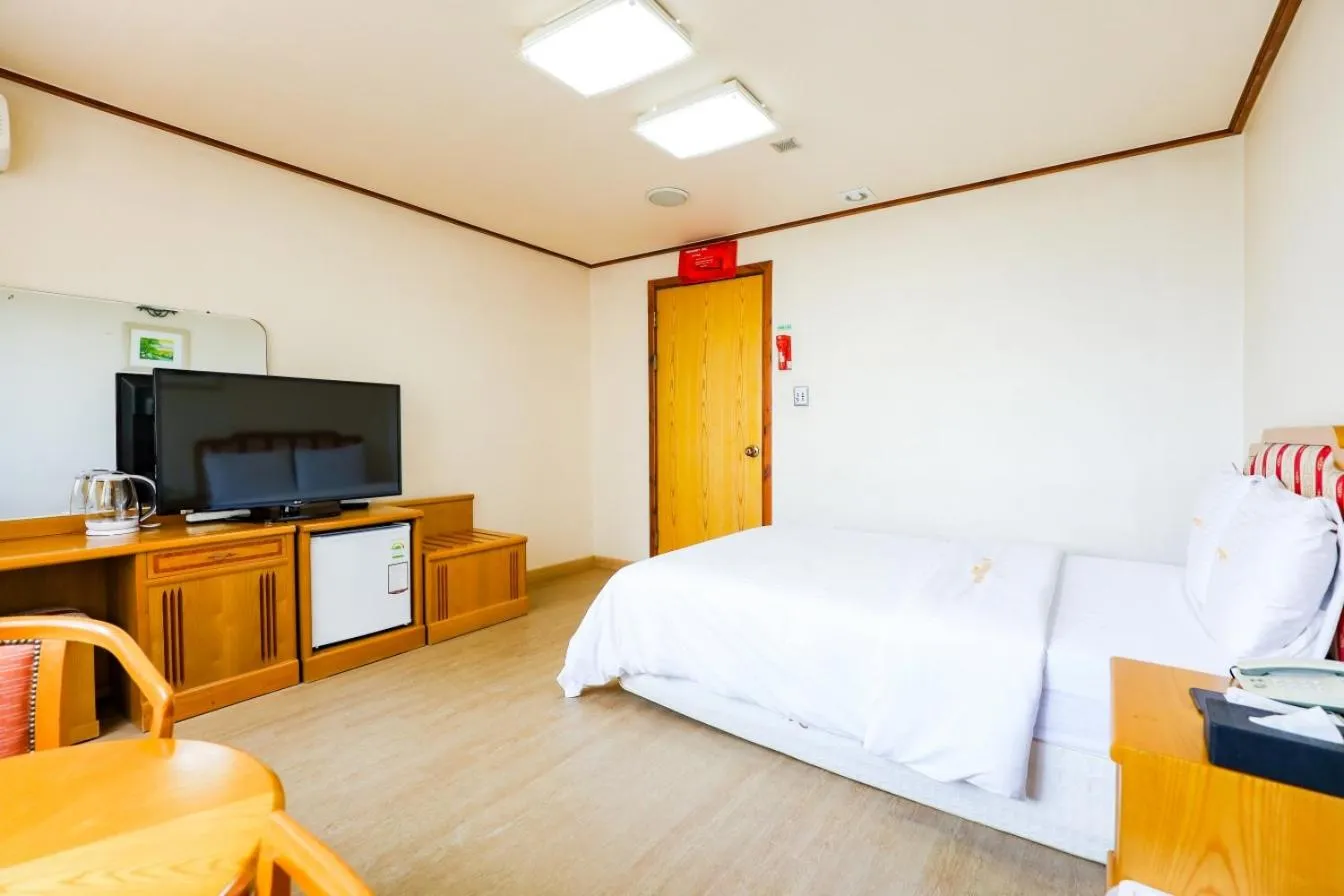 Bed in Newvera Hotel