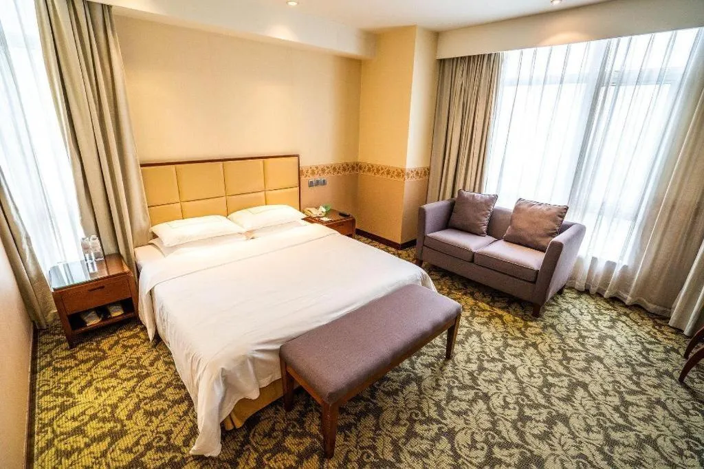 Bed in Xiamen Fortune Hotel