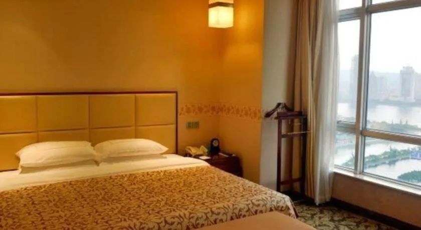 Bed in Xiamen Fortune Hotel